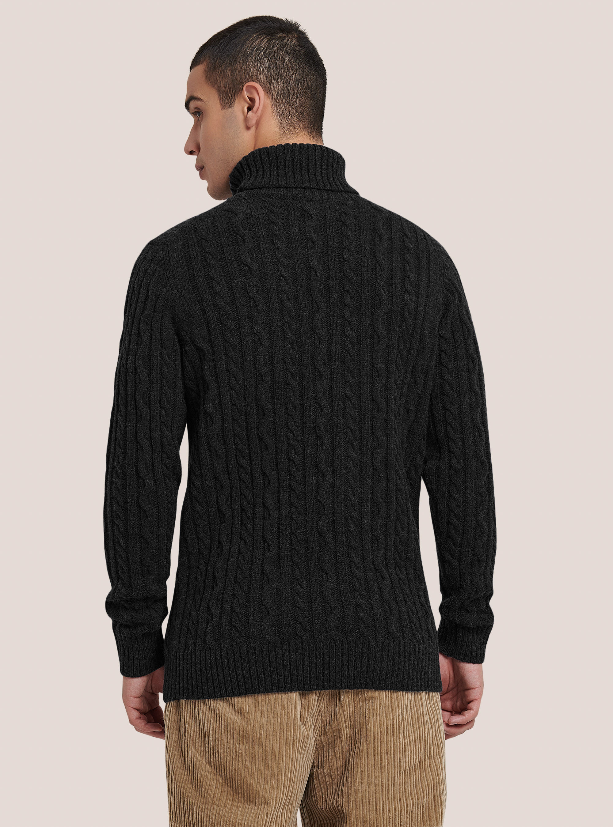 Pullover collo alto a trecce in misto lana, NERO