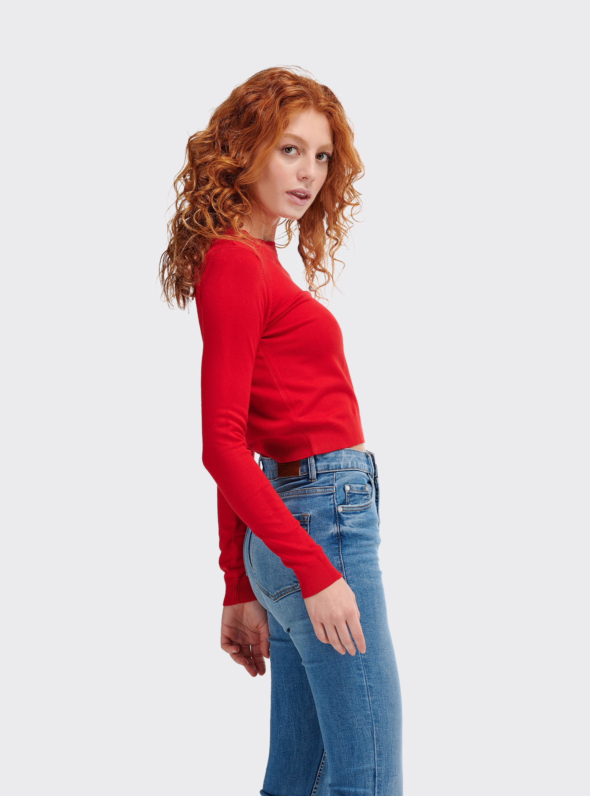 Kurz geschnittener Basic-Pullover mit bequemer Passform, C4412 RED