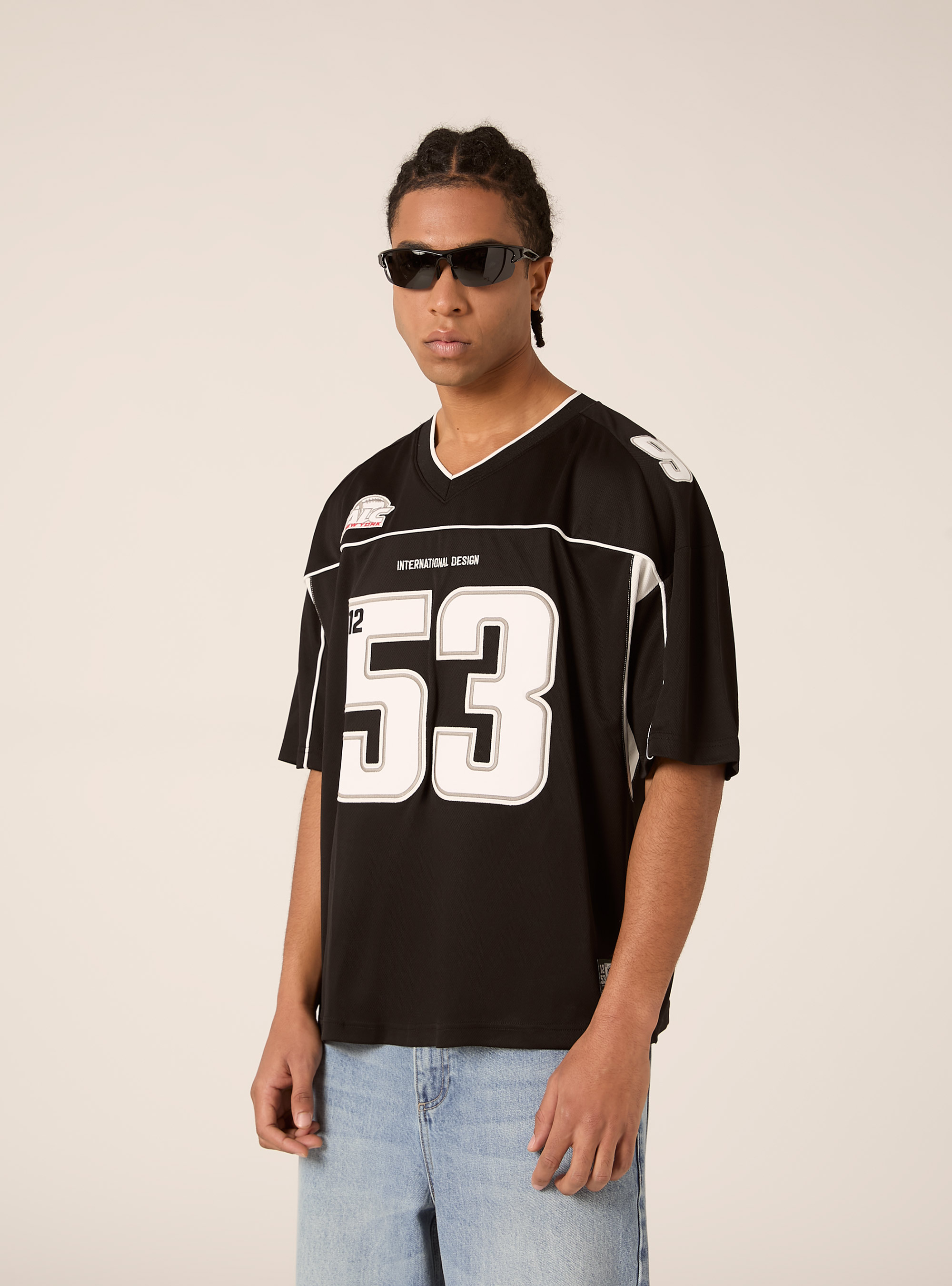 T-shirt collo a v con applicazioni, BK1 BLACK