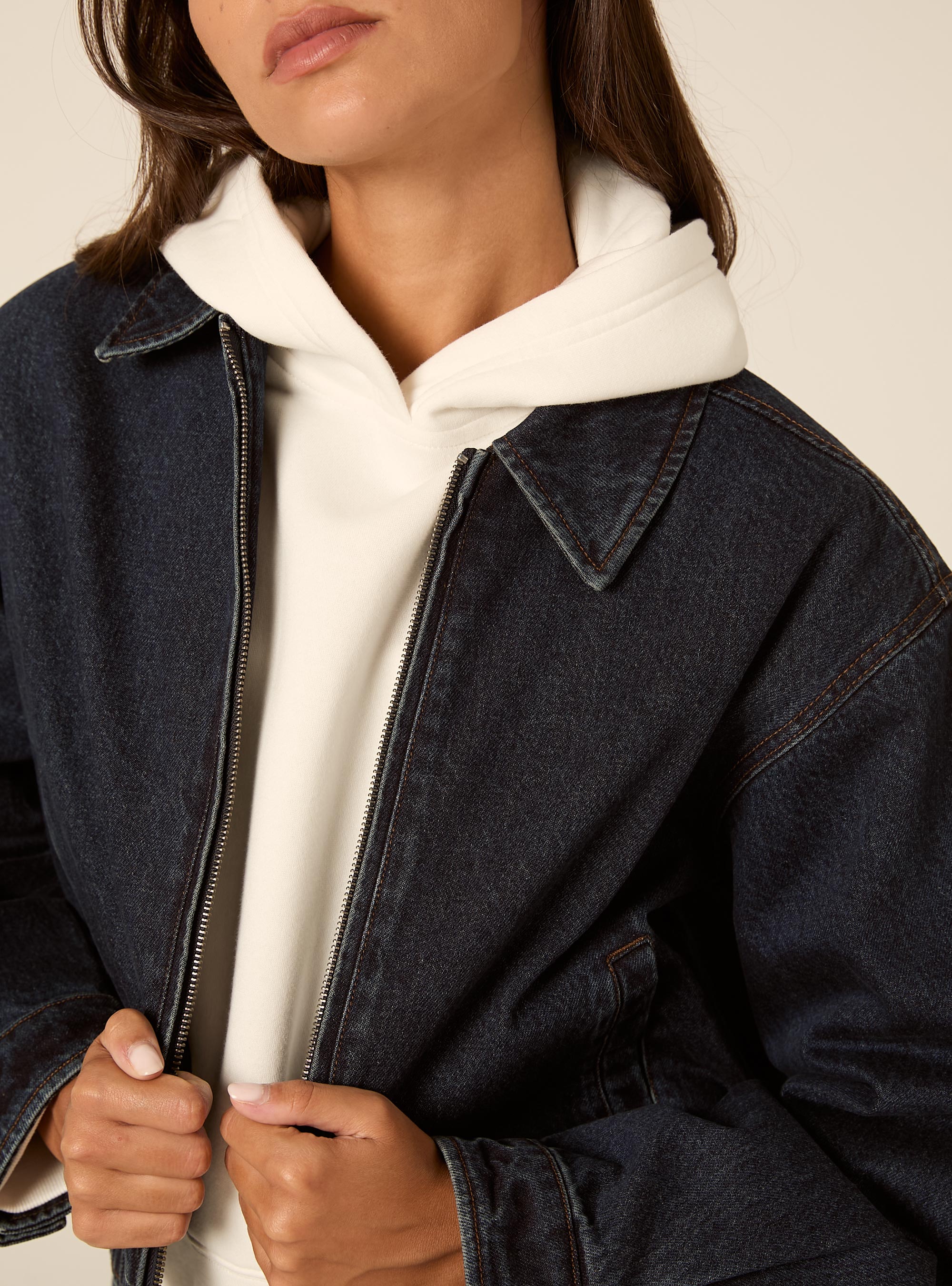 Giubbotto in denim corto, D002 MEDIUM DARK BLUE