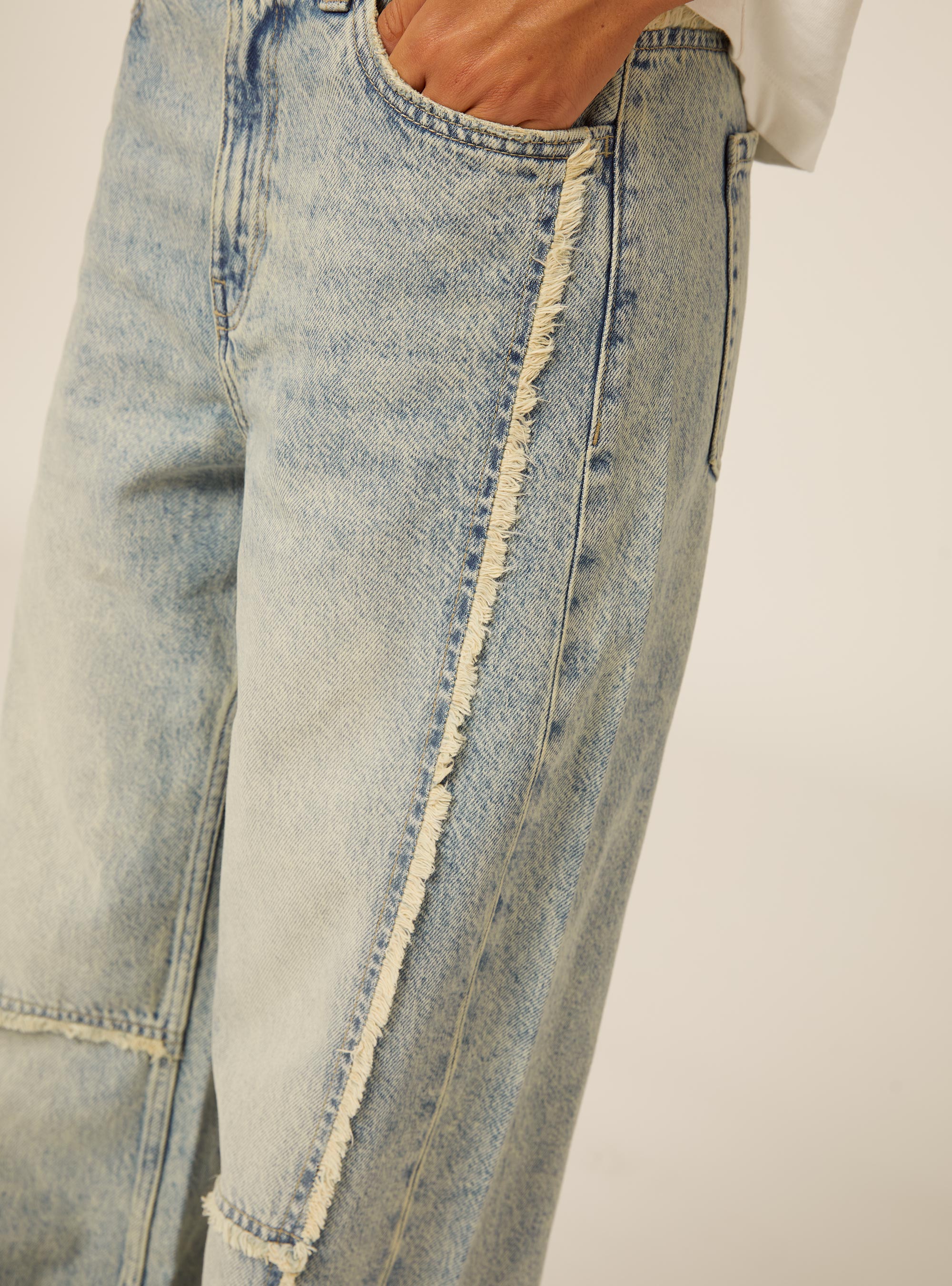 Jeans baggy con frange, D005 LIGHT BLUE