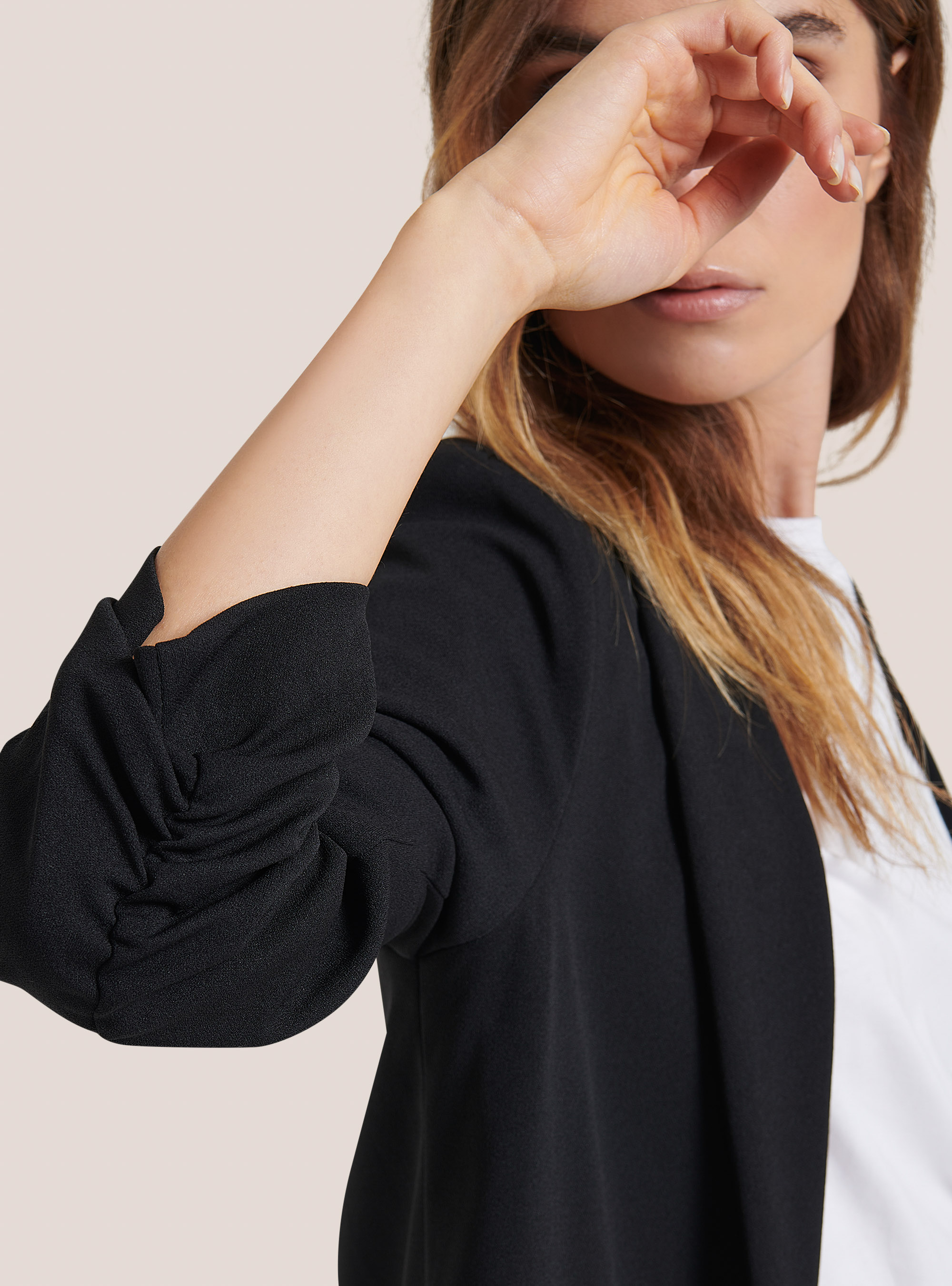 Blazer with ruffled sleeves, BK1 BLACK