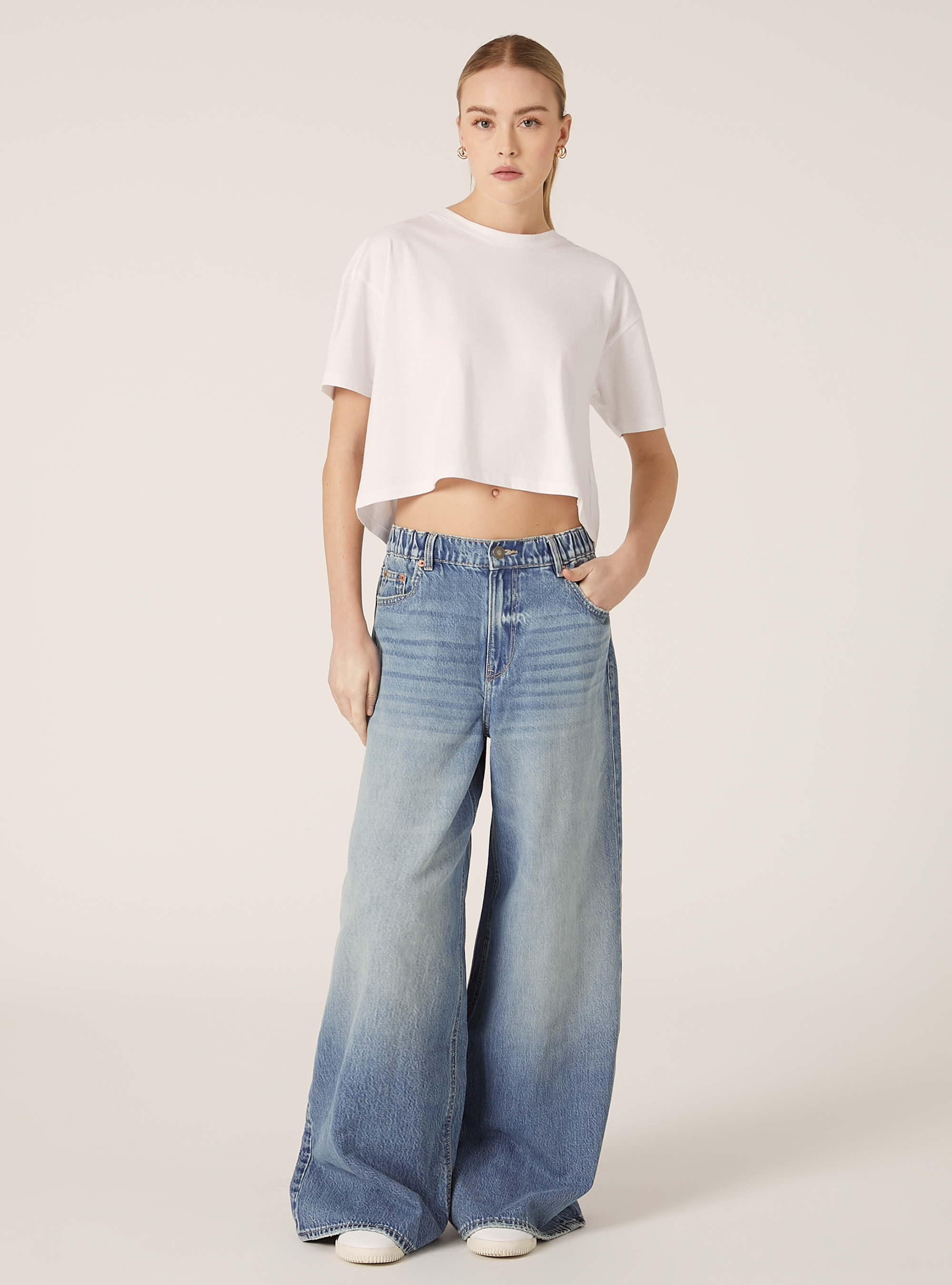 Super wide leg jeans with elasticated waist | Alcott