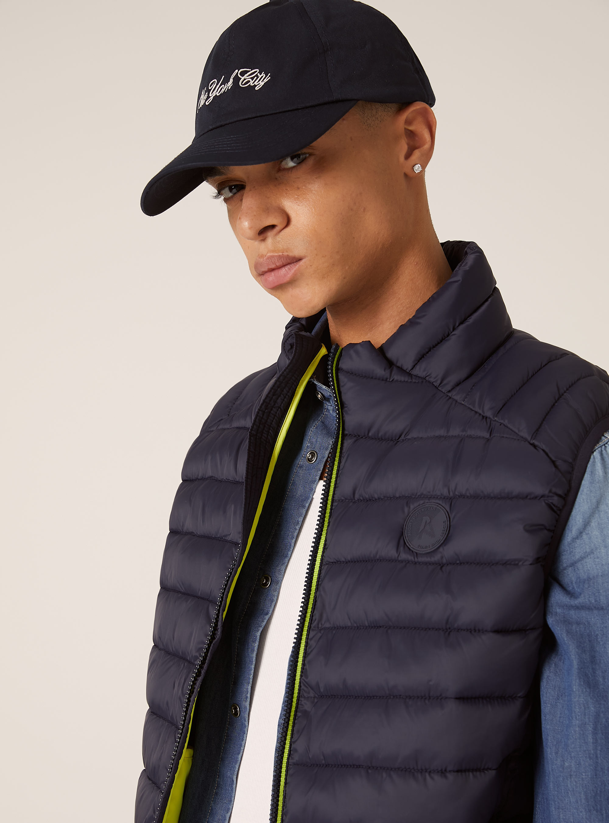 Manchon rembourr&eacute; avec fermeture &eacute;clair contrast&eacute;e, NA2 NAVY MEDIUM