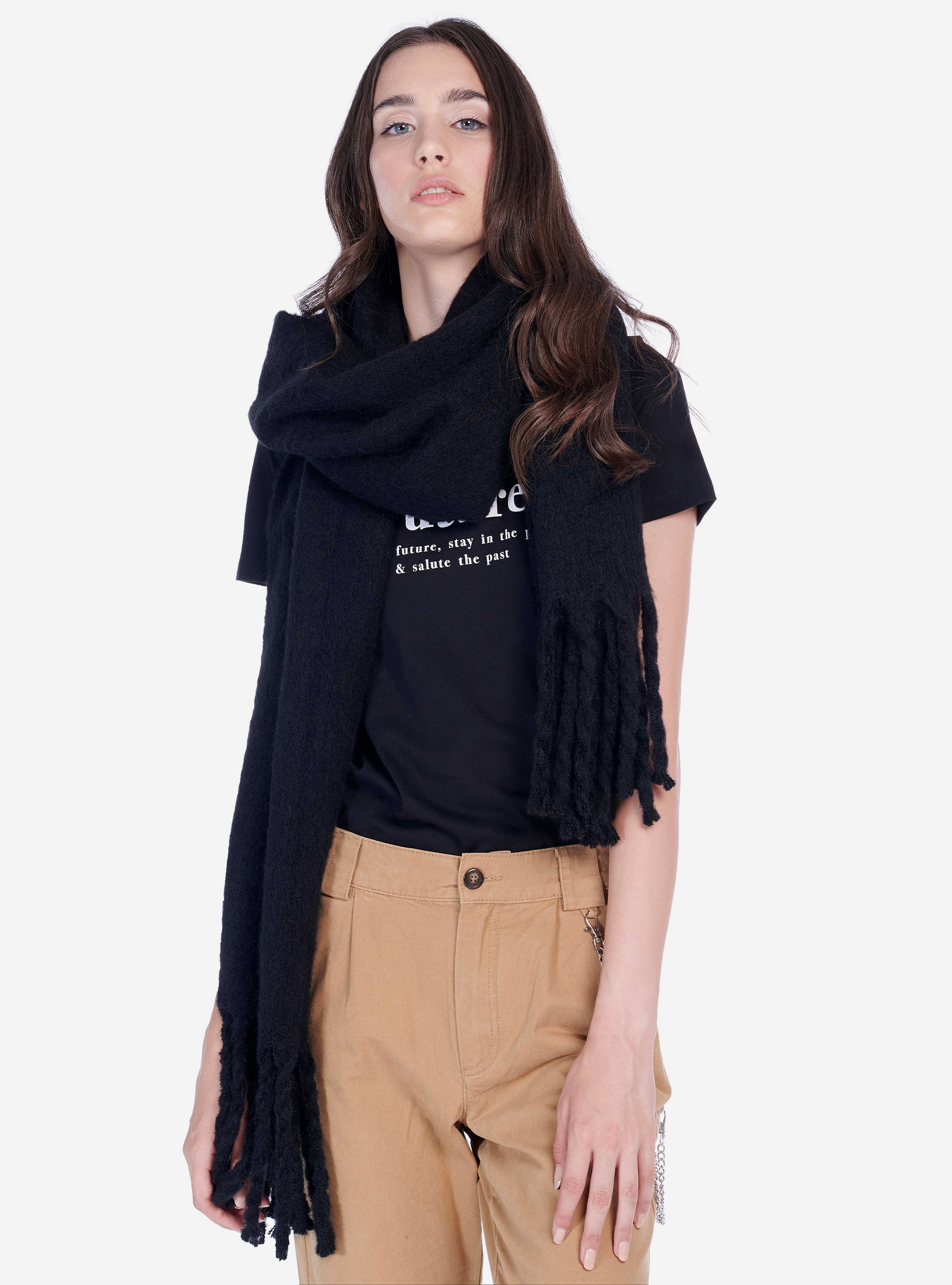 SCARF WITH FRINGE, BLACK