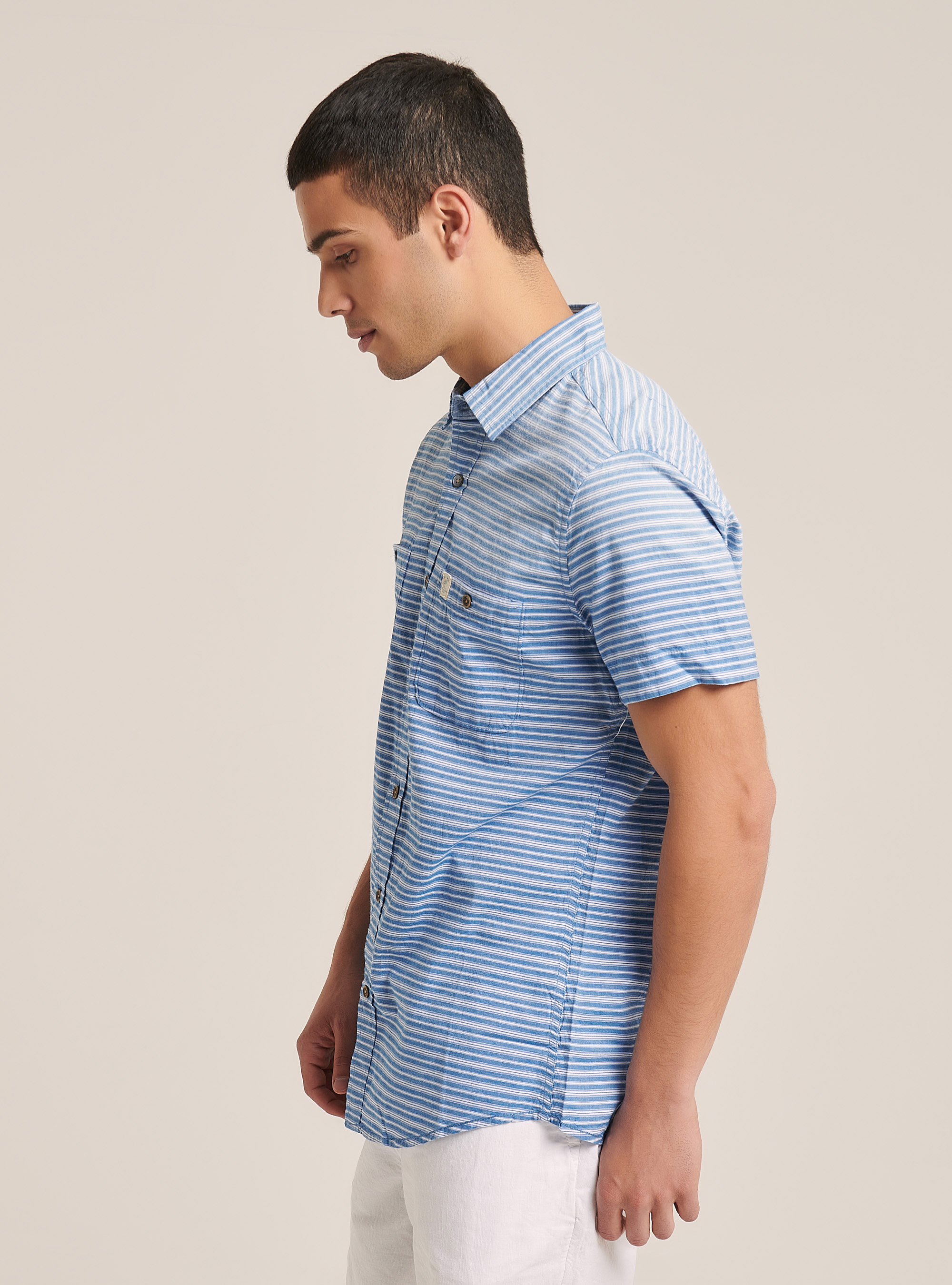 Chemise à manches courtes avec 2 poches à rayures horizontales, C0248 ROYALE