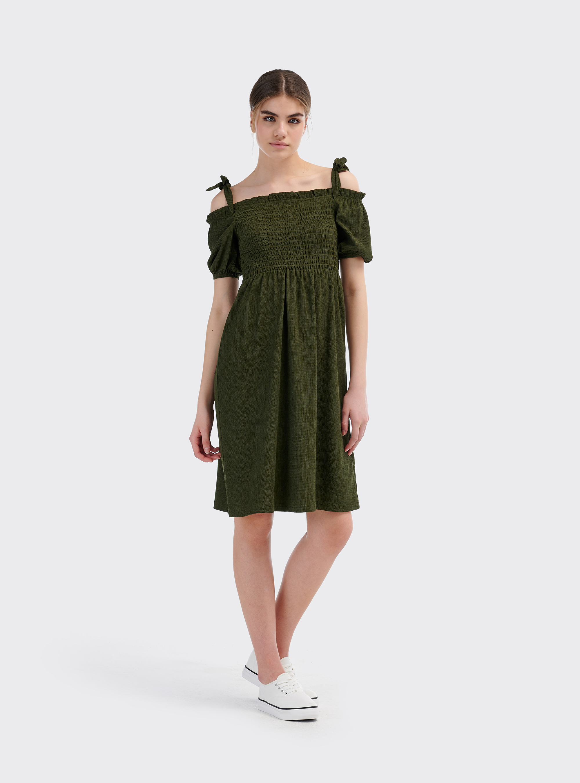 Vestito midi spalle scoperte e maniche corte a sbuffo, KAKI