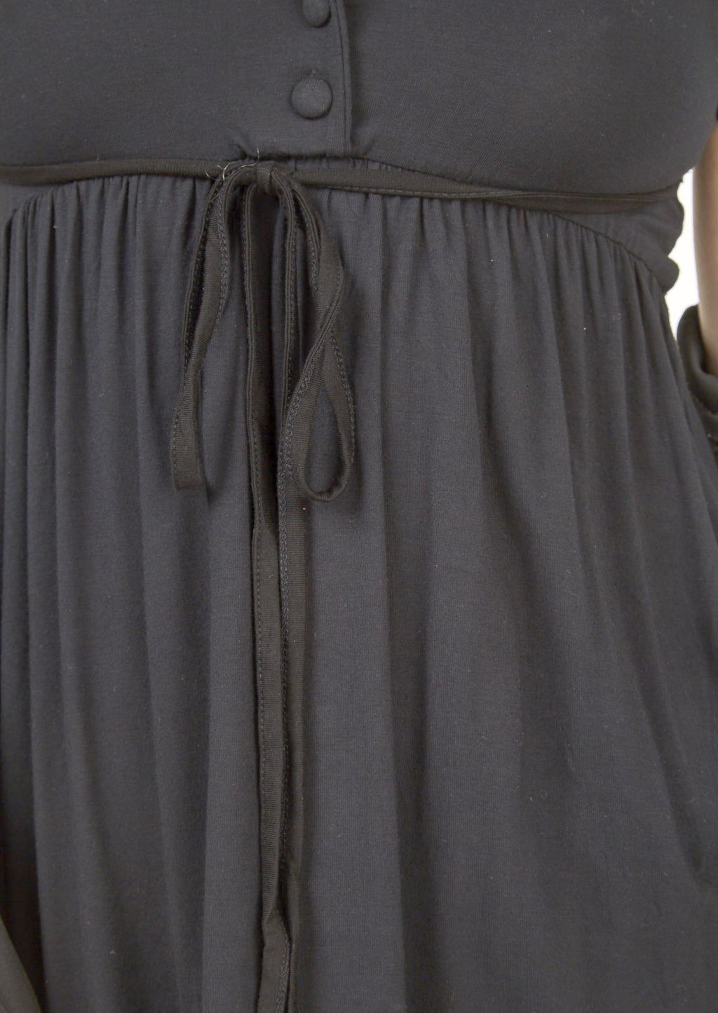 Vestito corto in vestibilità morbida con coulisse, C101 BLACK