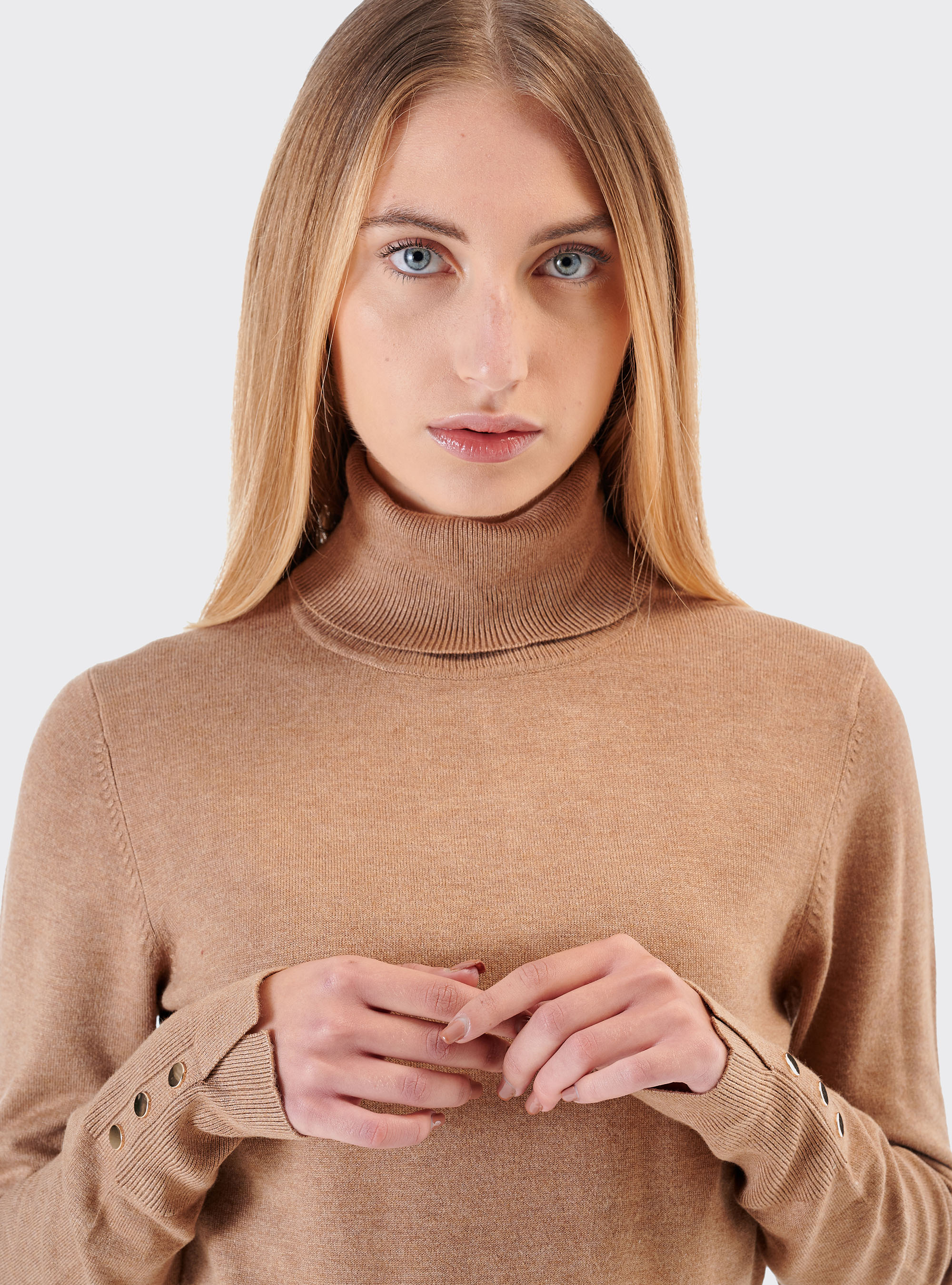 Pull col montant, C540 CAMEL