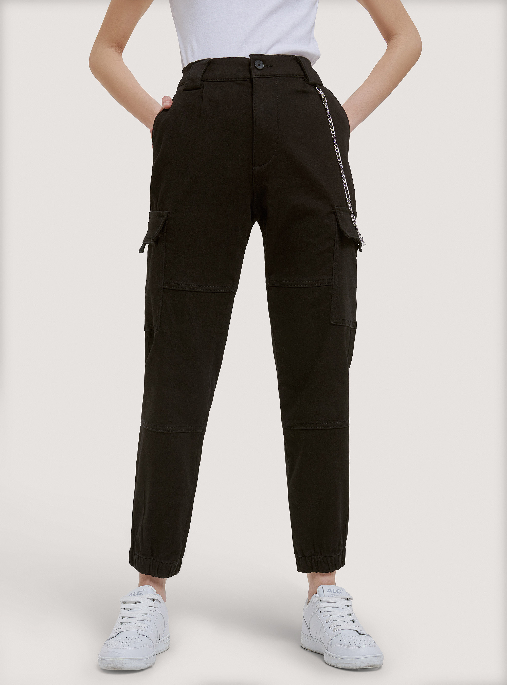 Jogger con tasconi e catena, NERO