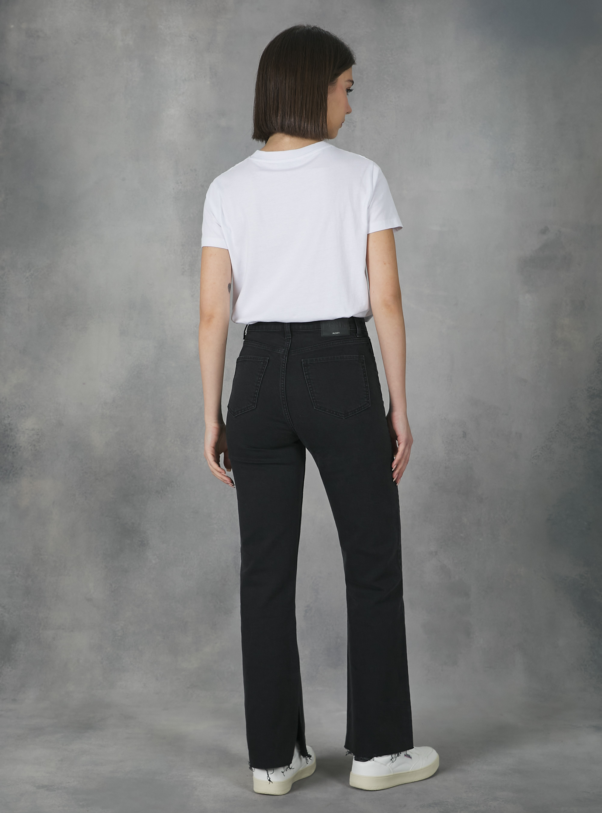 Straight fit jeans with split in stretch denim, D000 BLACK