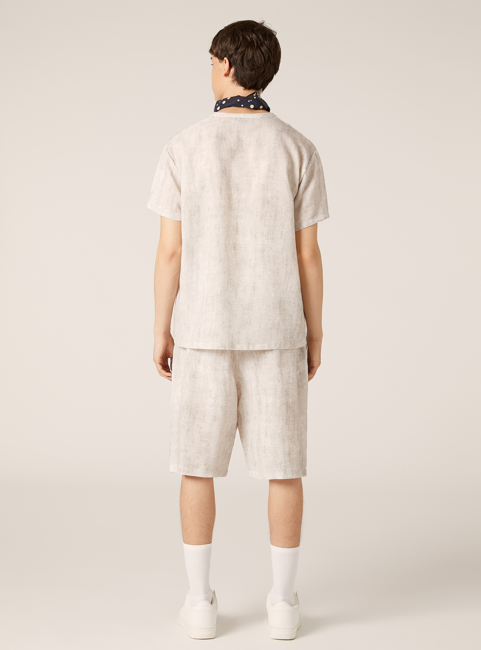 T-shirt with marbled effect buttons, WH1 OFF WHITE