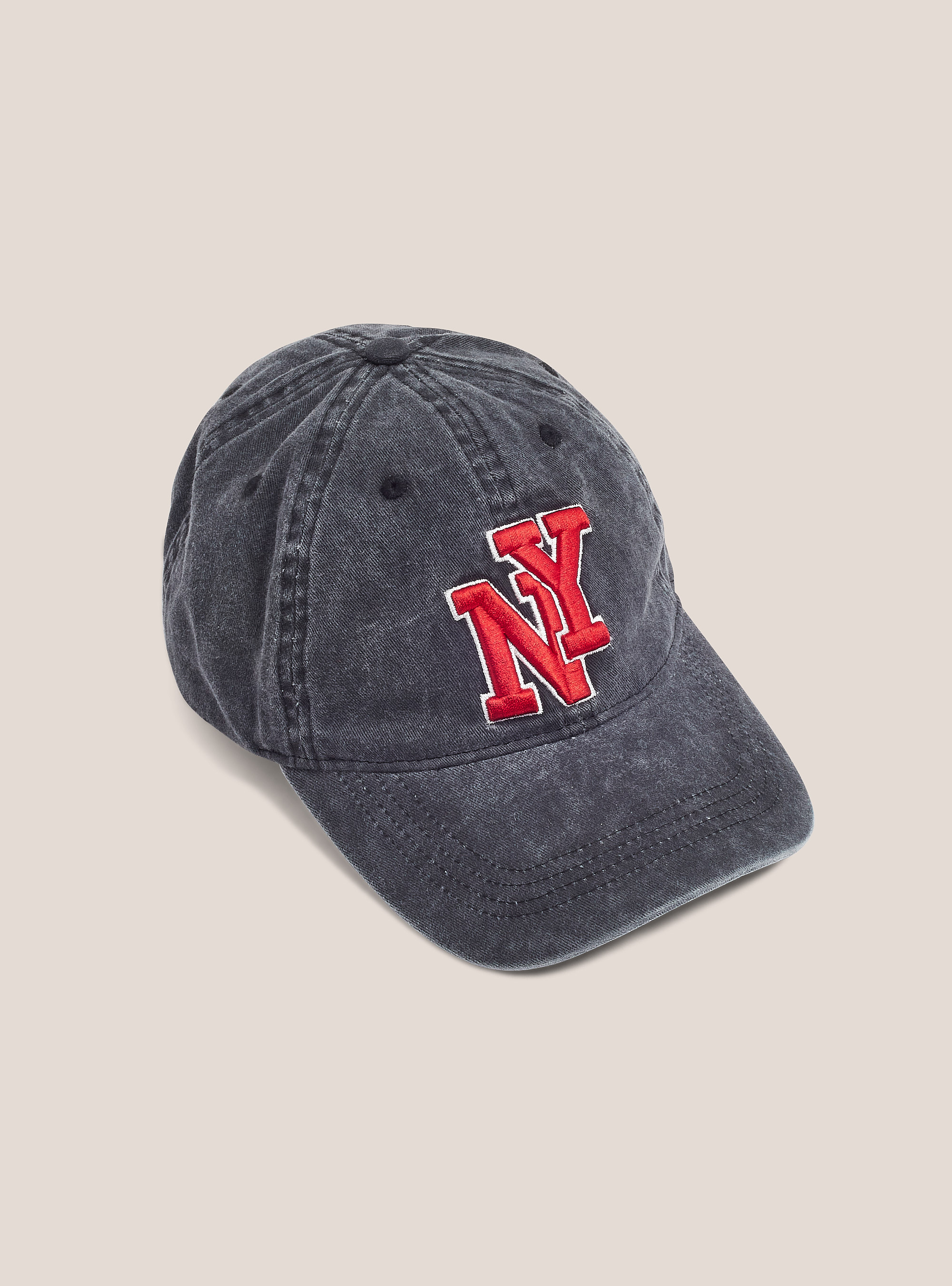 Hat with patch, BLACK