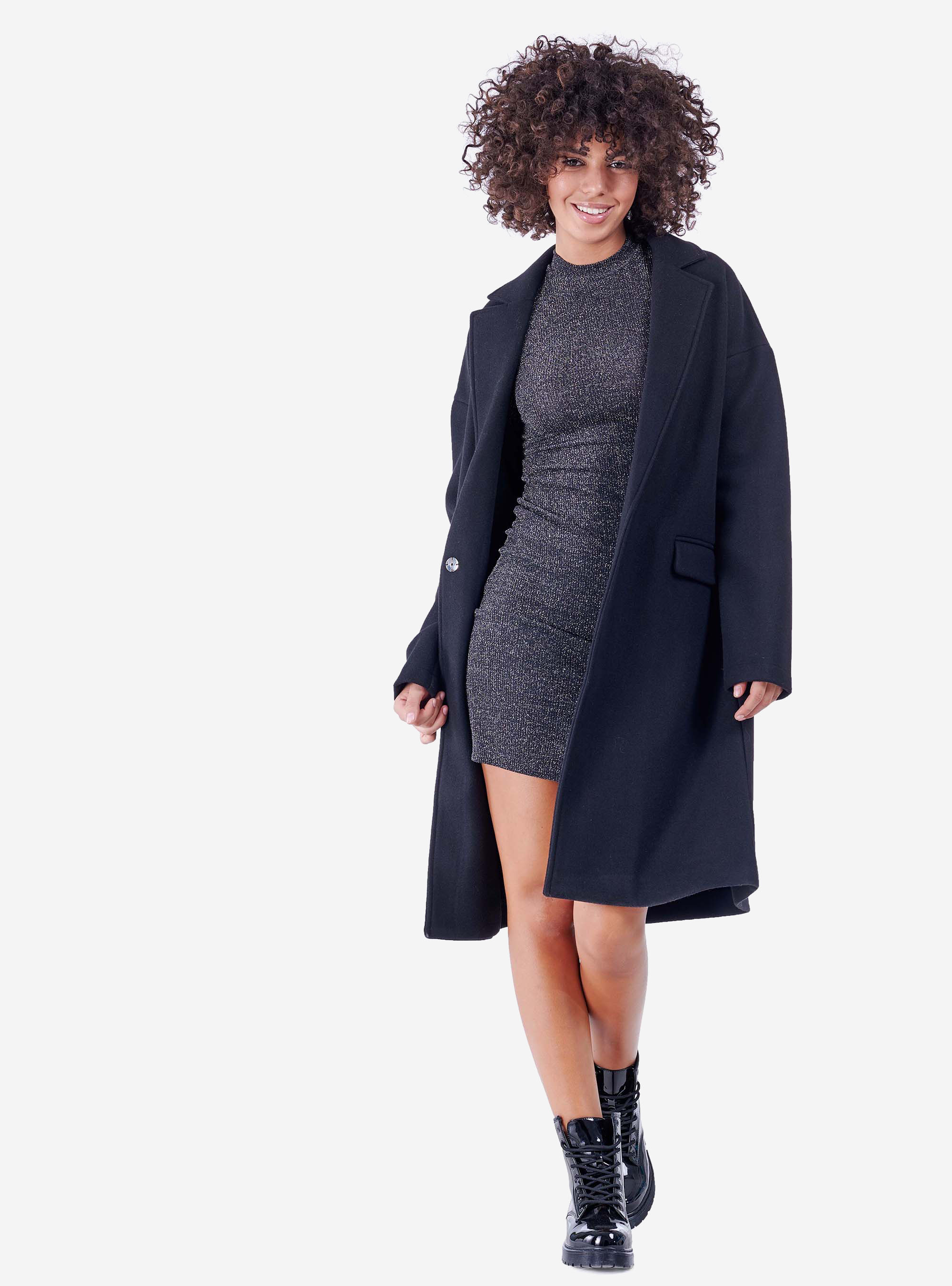 VESTIDO CORTO CON MANGA LARGA, NEGRO