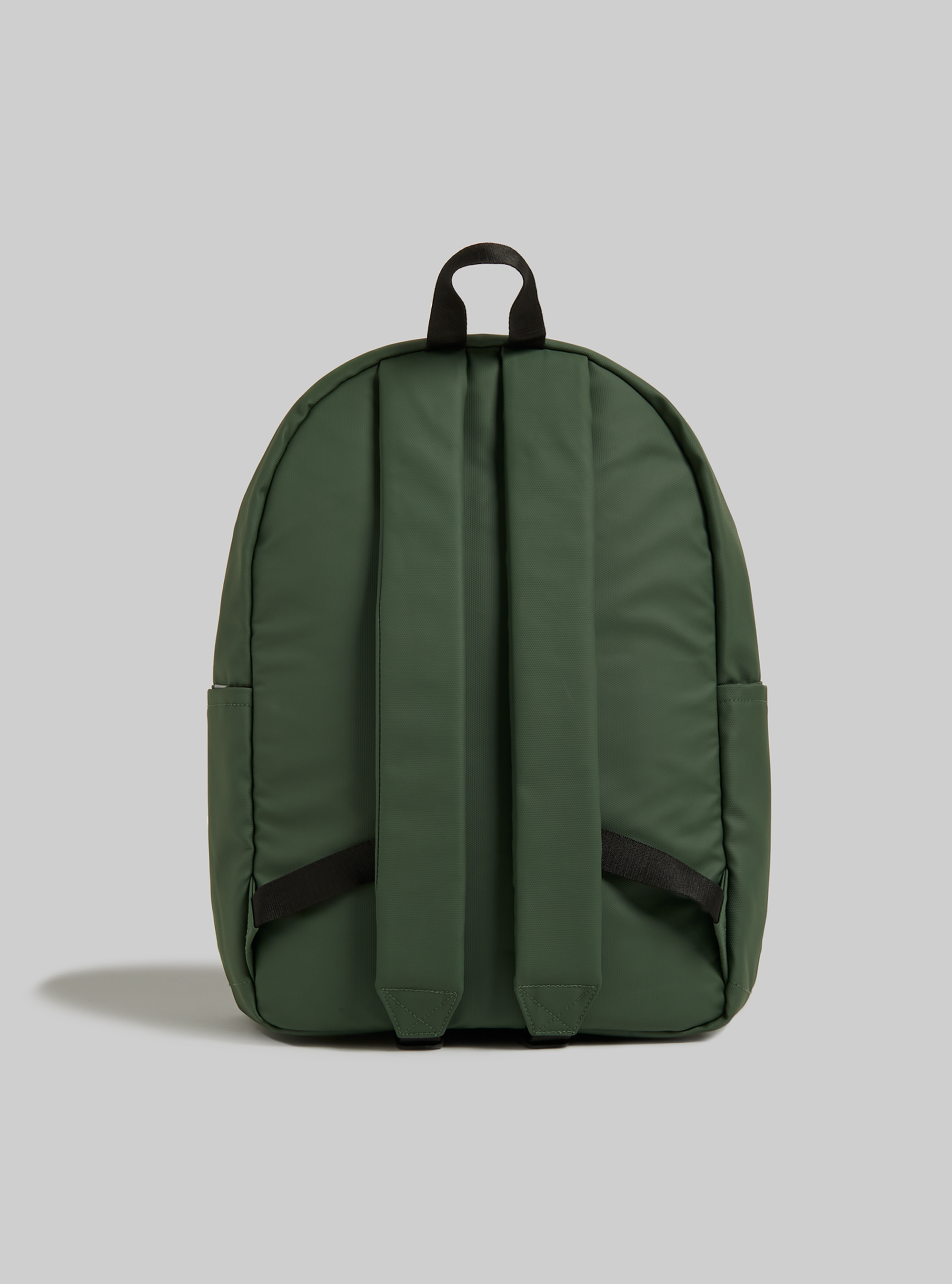 Sac &agrave; dos avec d&eacute;tails contrast&eacute;s, KY2 KAKY MEDIUM