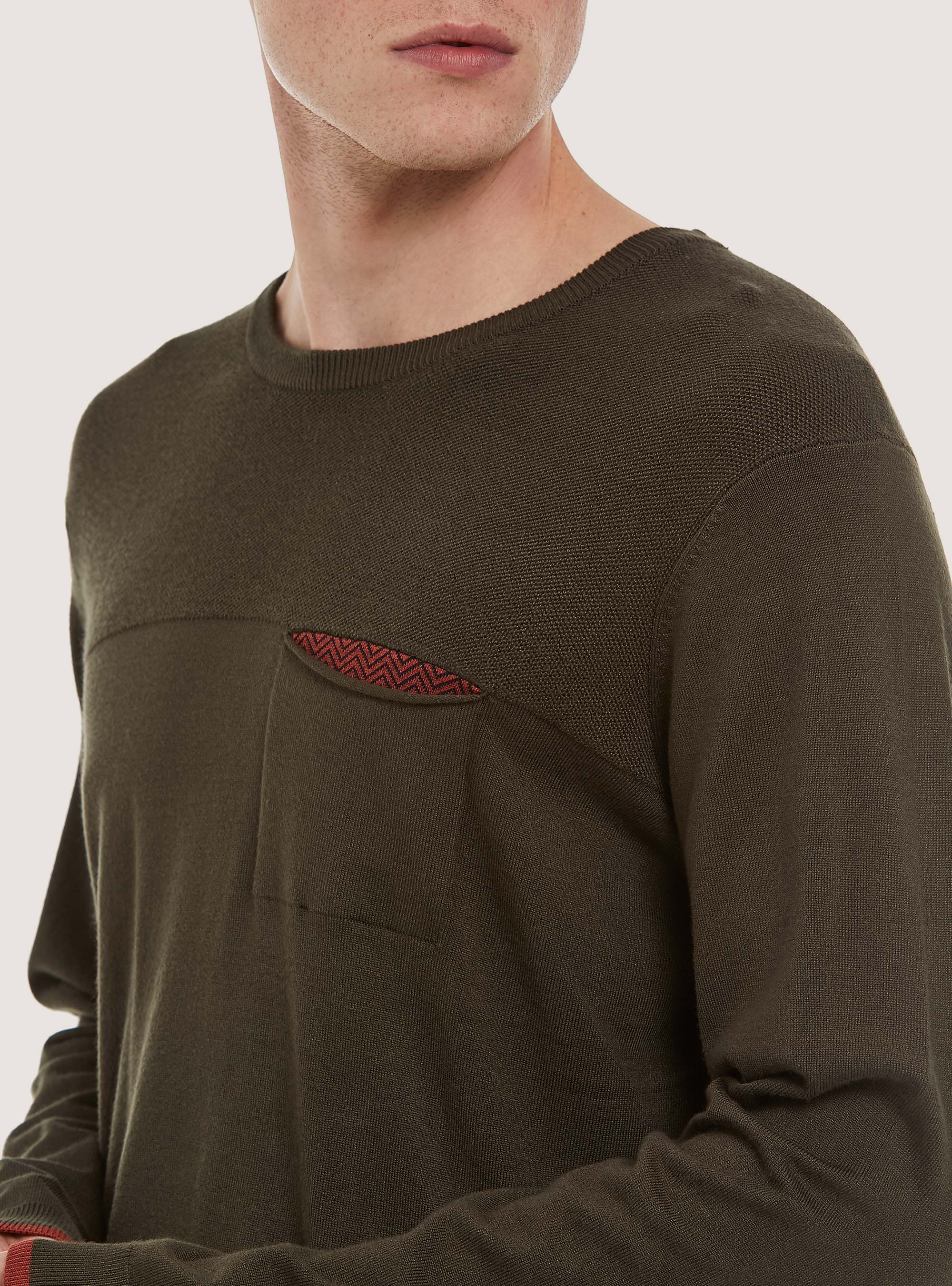 Pullover fine con taschino in morbida viscosa, KY1 KAKY DARK