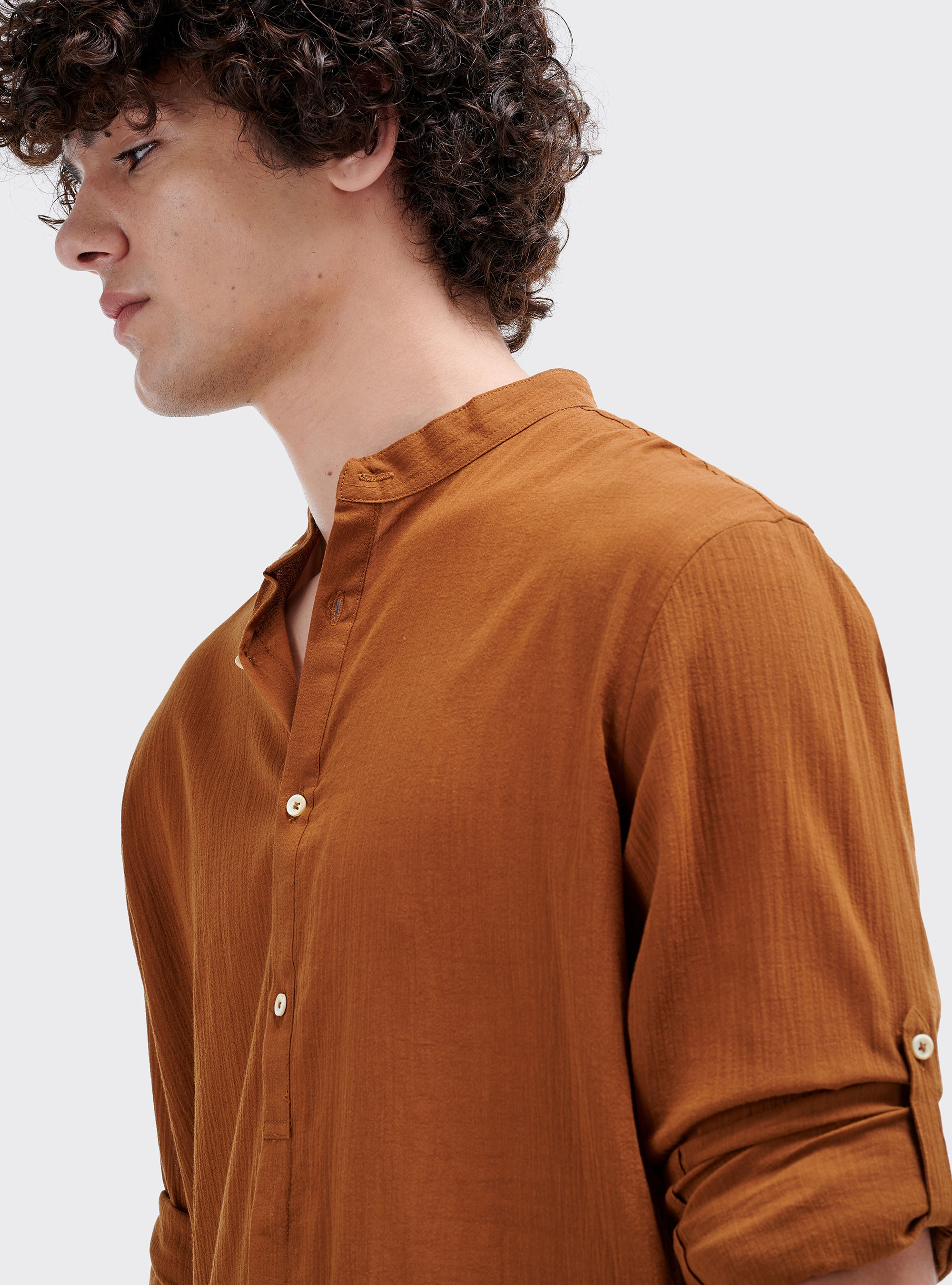 Camicia collo coreano manica lunga, C5573 TOBACCO