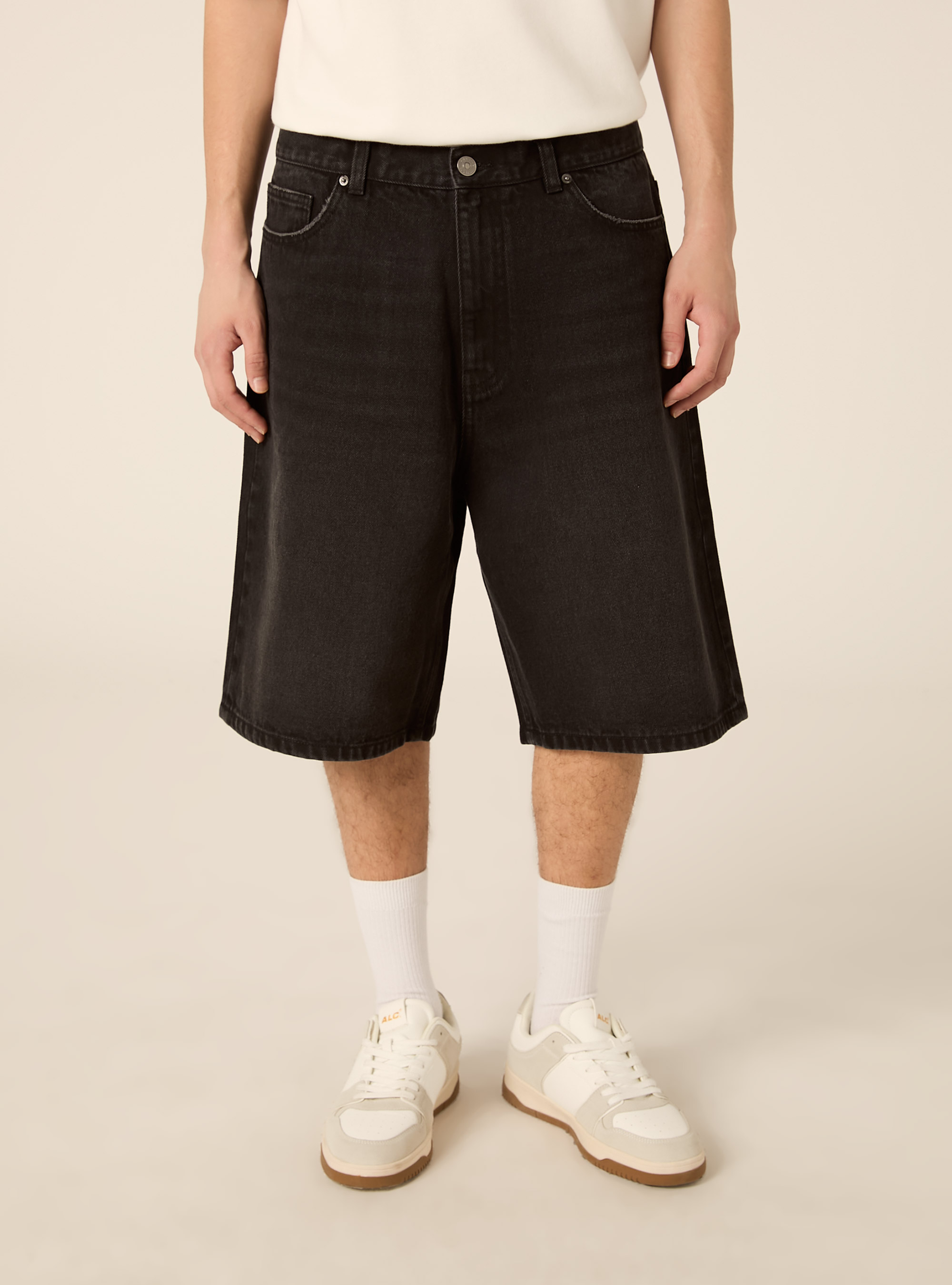 Bermuda jort fit  in denim, D000 BLACK