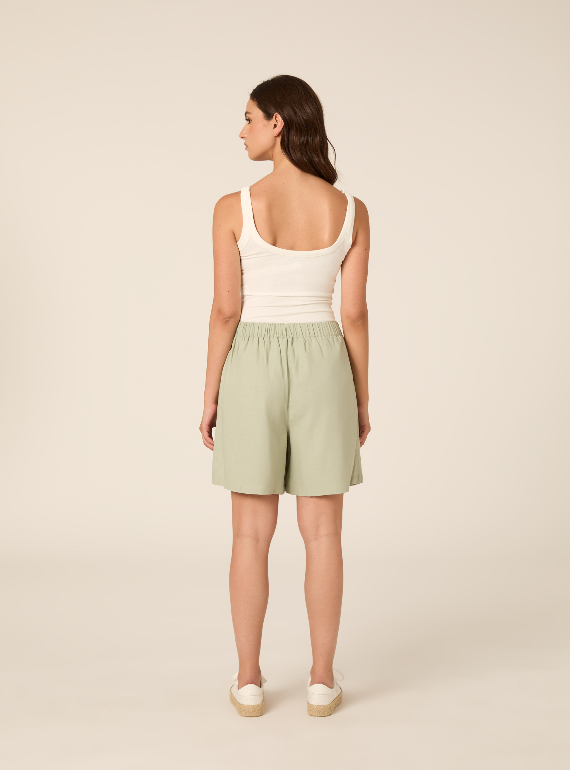 Wide-Leg Fluid Bermuda Shorts with Pleat Details, SG3 SAGE LIGHT