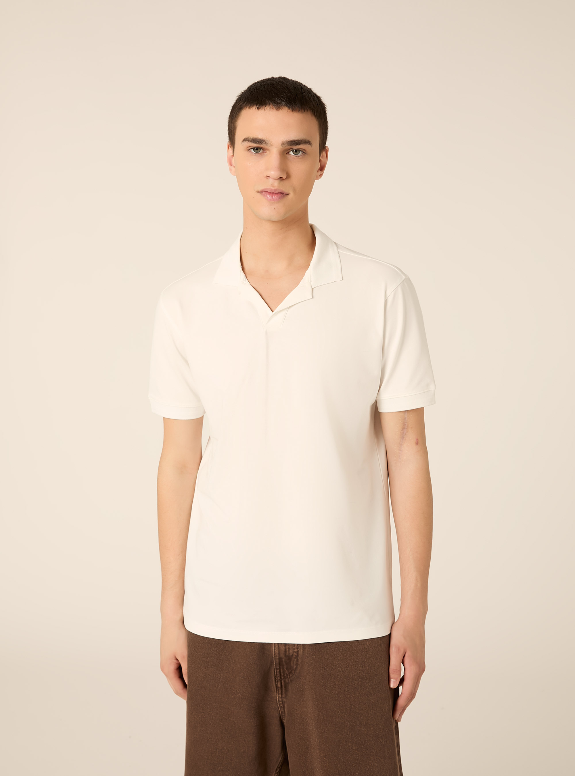 Polo AIRes en piqu&eacute; el&aacute;stico, WH1 OFF WHITE