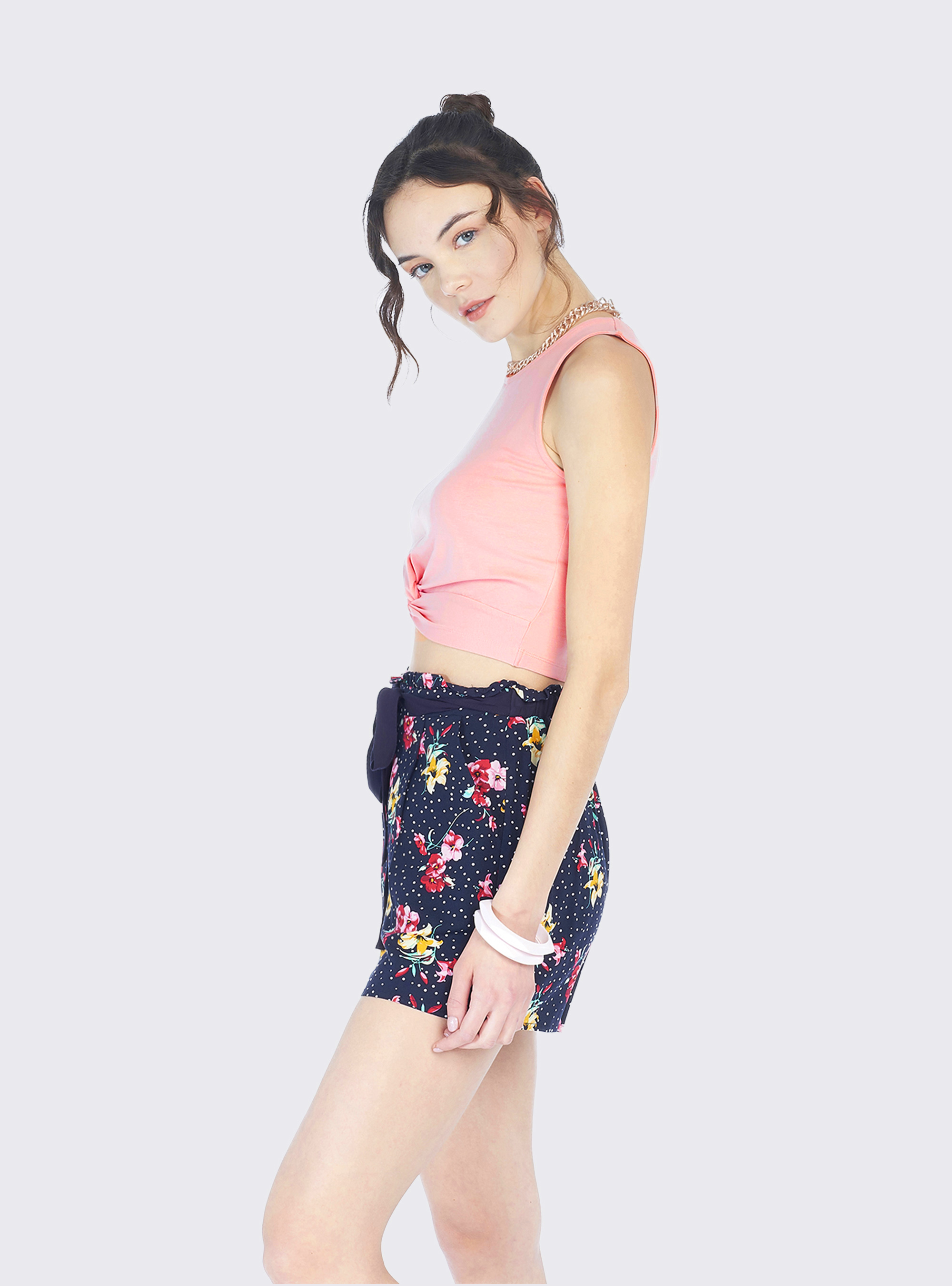 Kurzes, schlichtes Oberteil mit Knoten, C4404 PINK