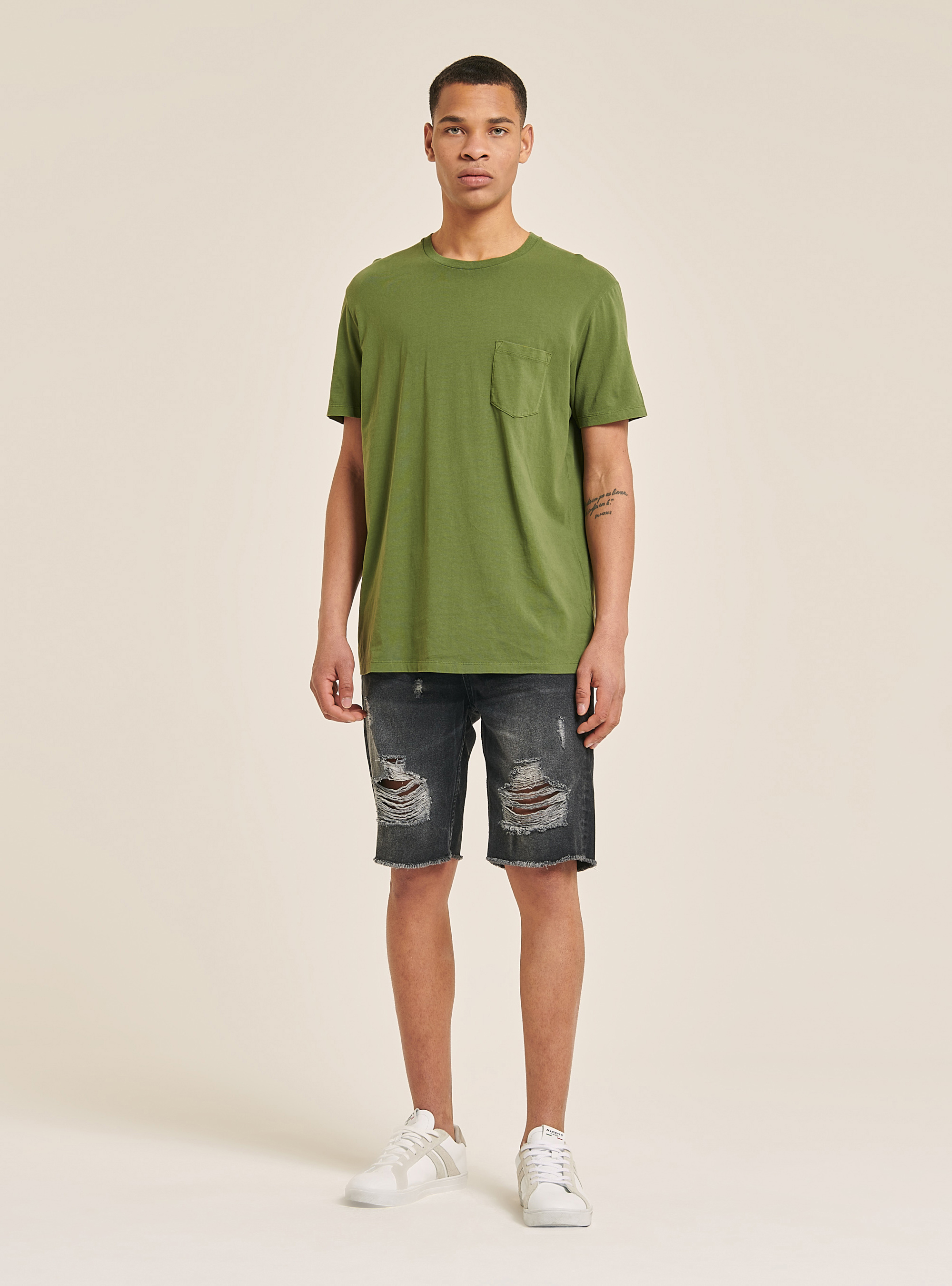 Maglietta girocollo con taschino in cotone, C6645 KAKY