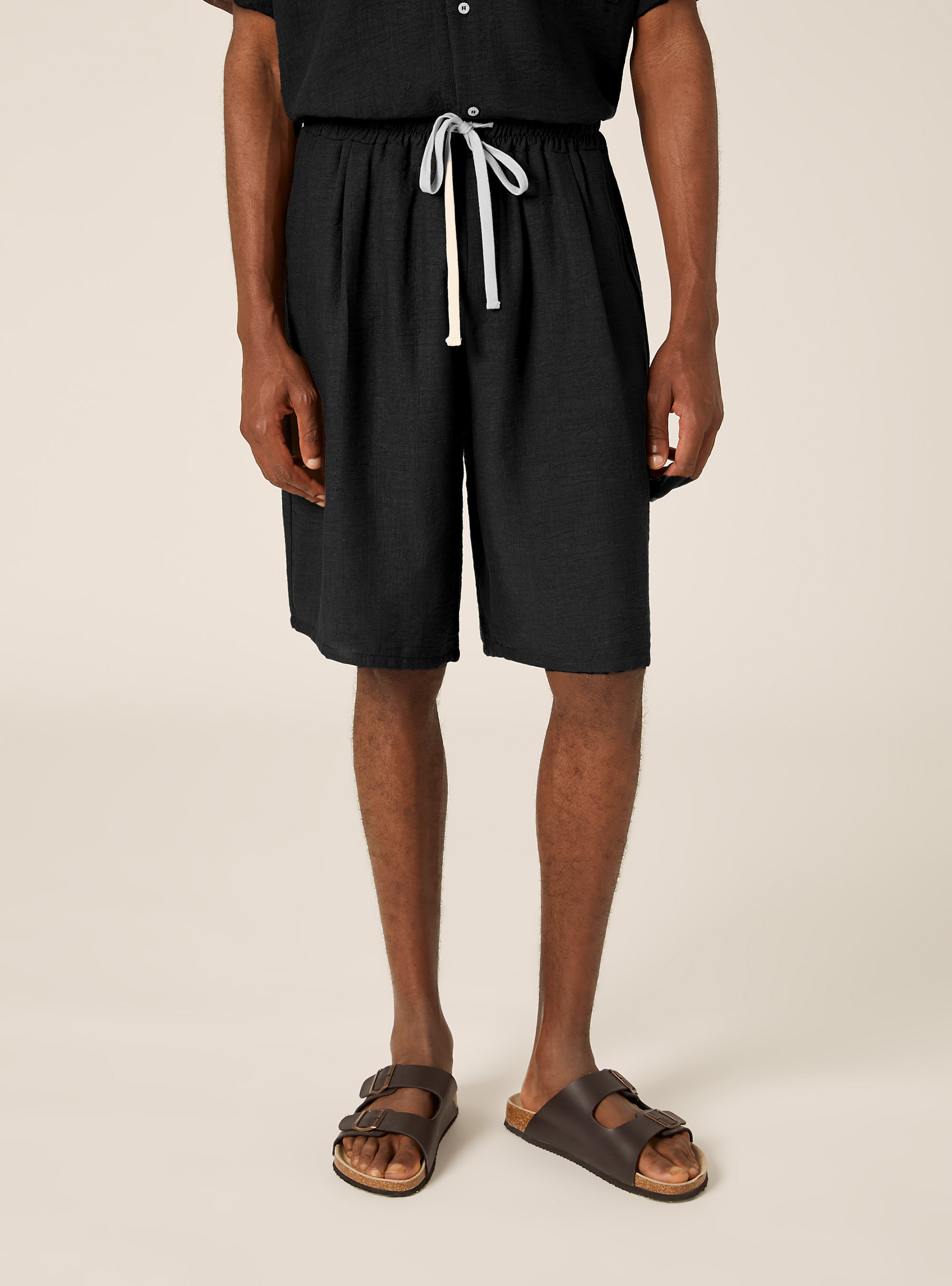 Bermudas aus Flammgarn-Gewebe, BK1 BLACK