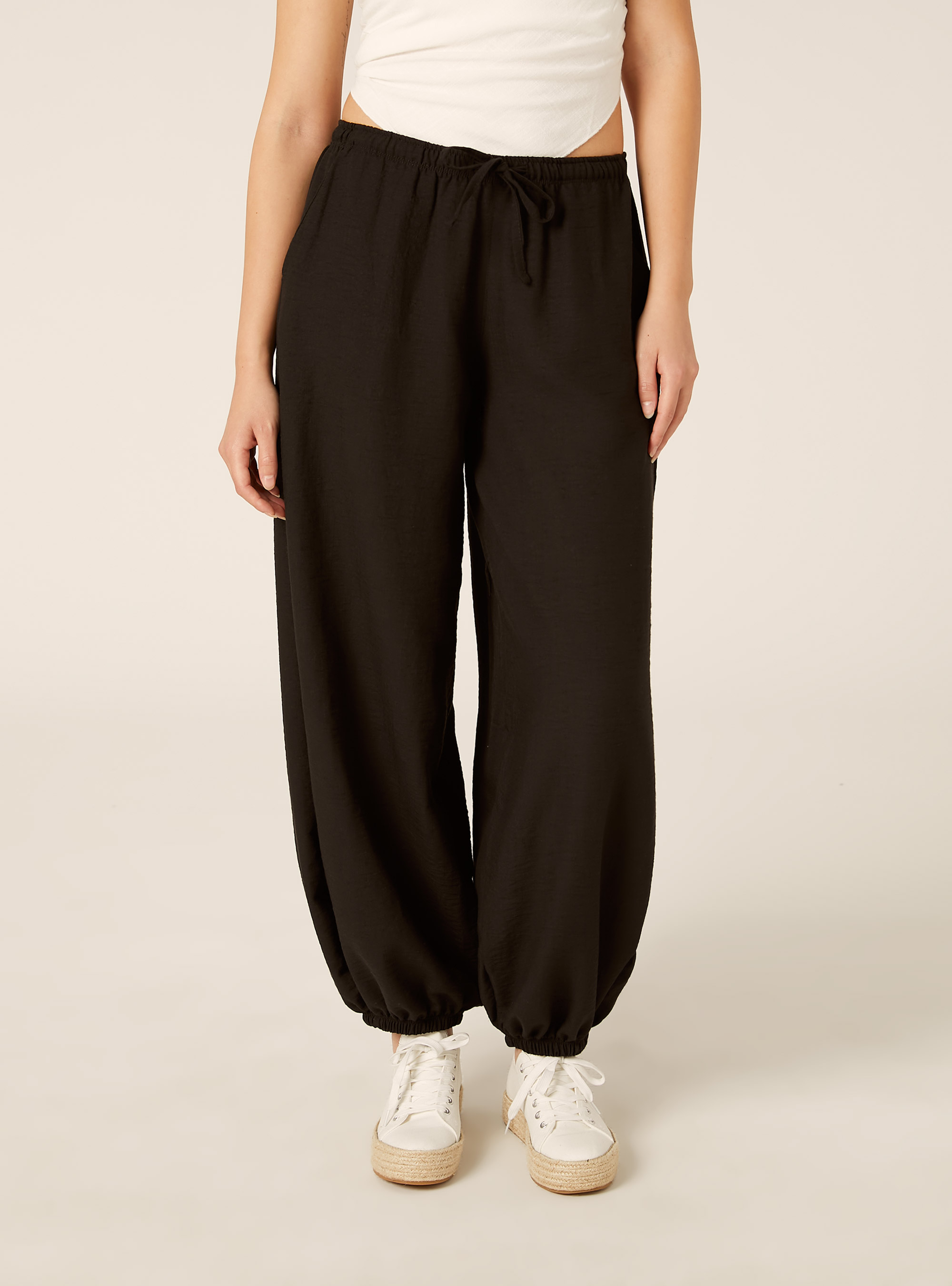 Pantaloni da gaucho effetto crepe, BK1 BLACK