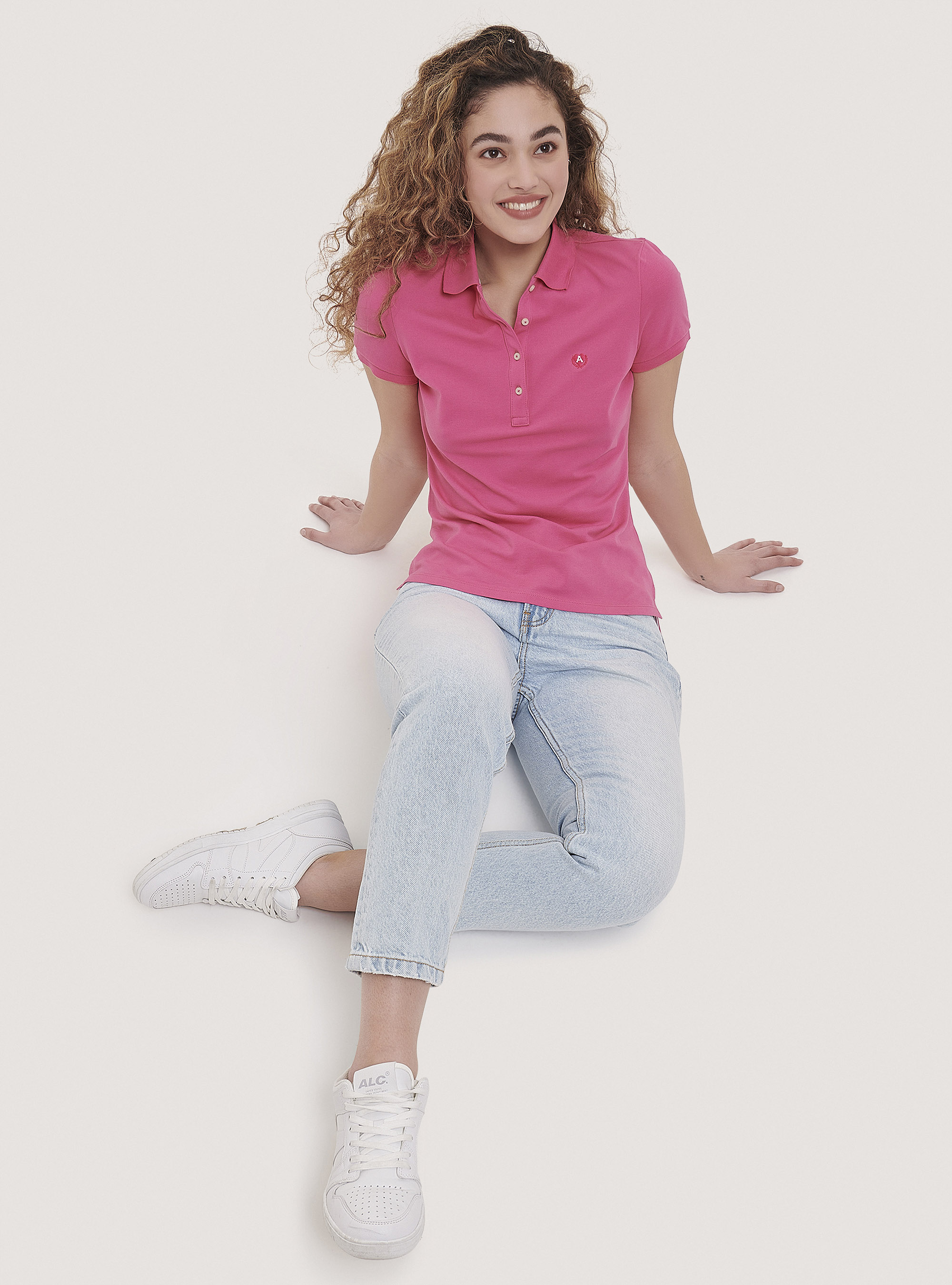 Polo en coton piqu&eacute; avec broderie, C4430 FUXIA