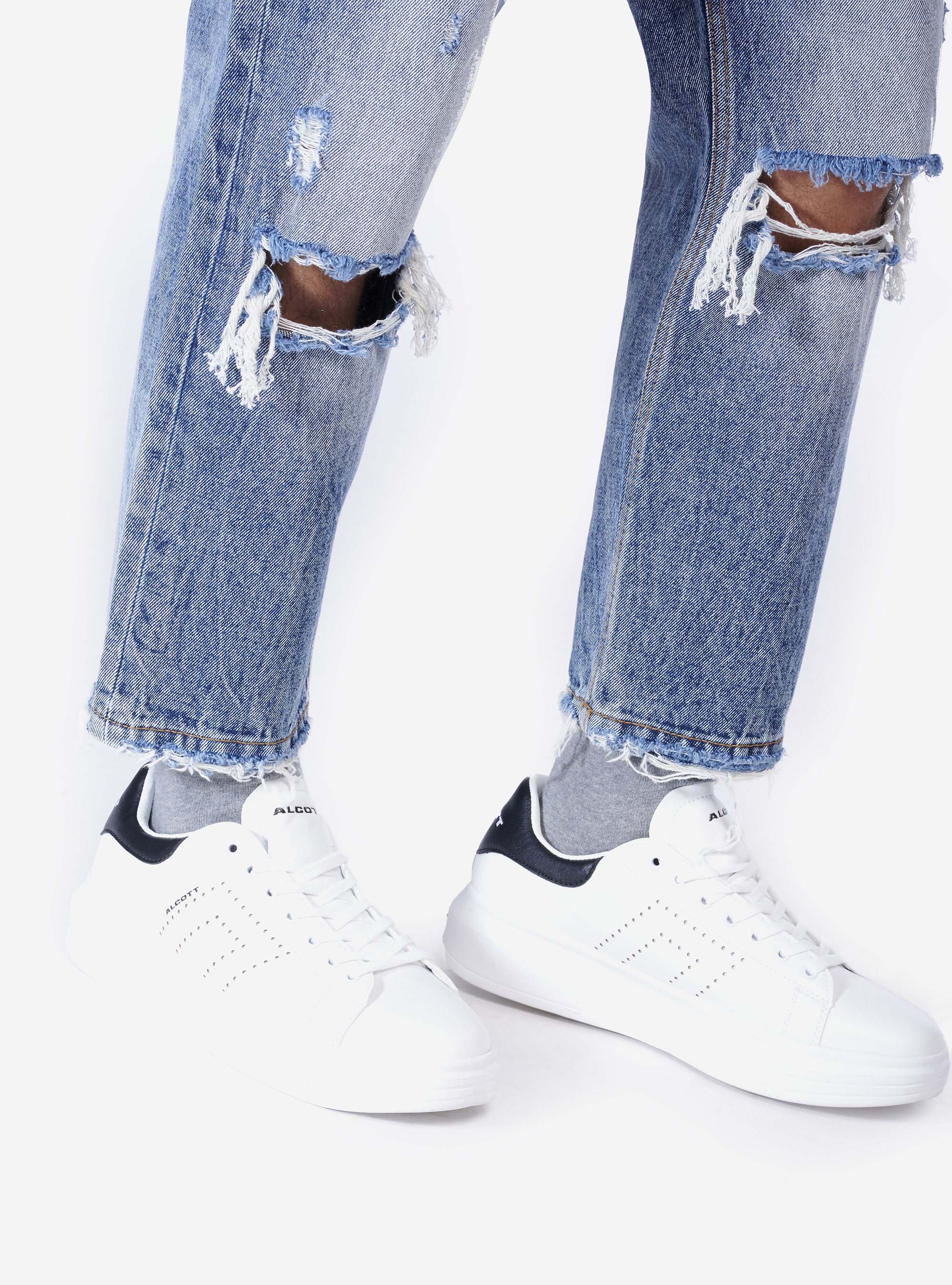 Sneakers con suola xl e tallone a contrasto, WHITE