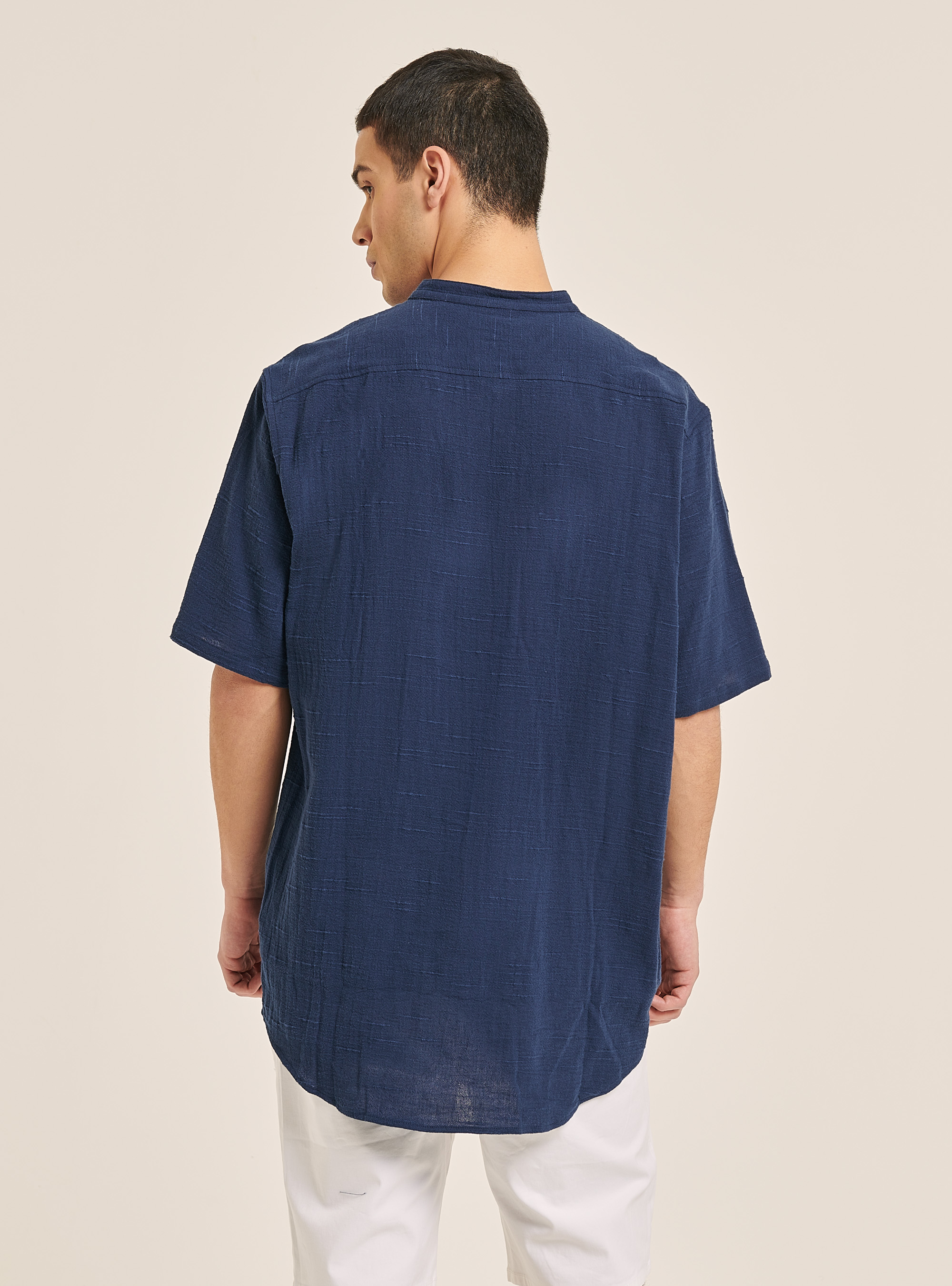 Camicia a maniche corte in misto lino con collo coreano, BLU MARINO
