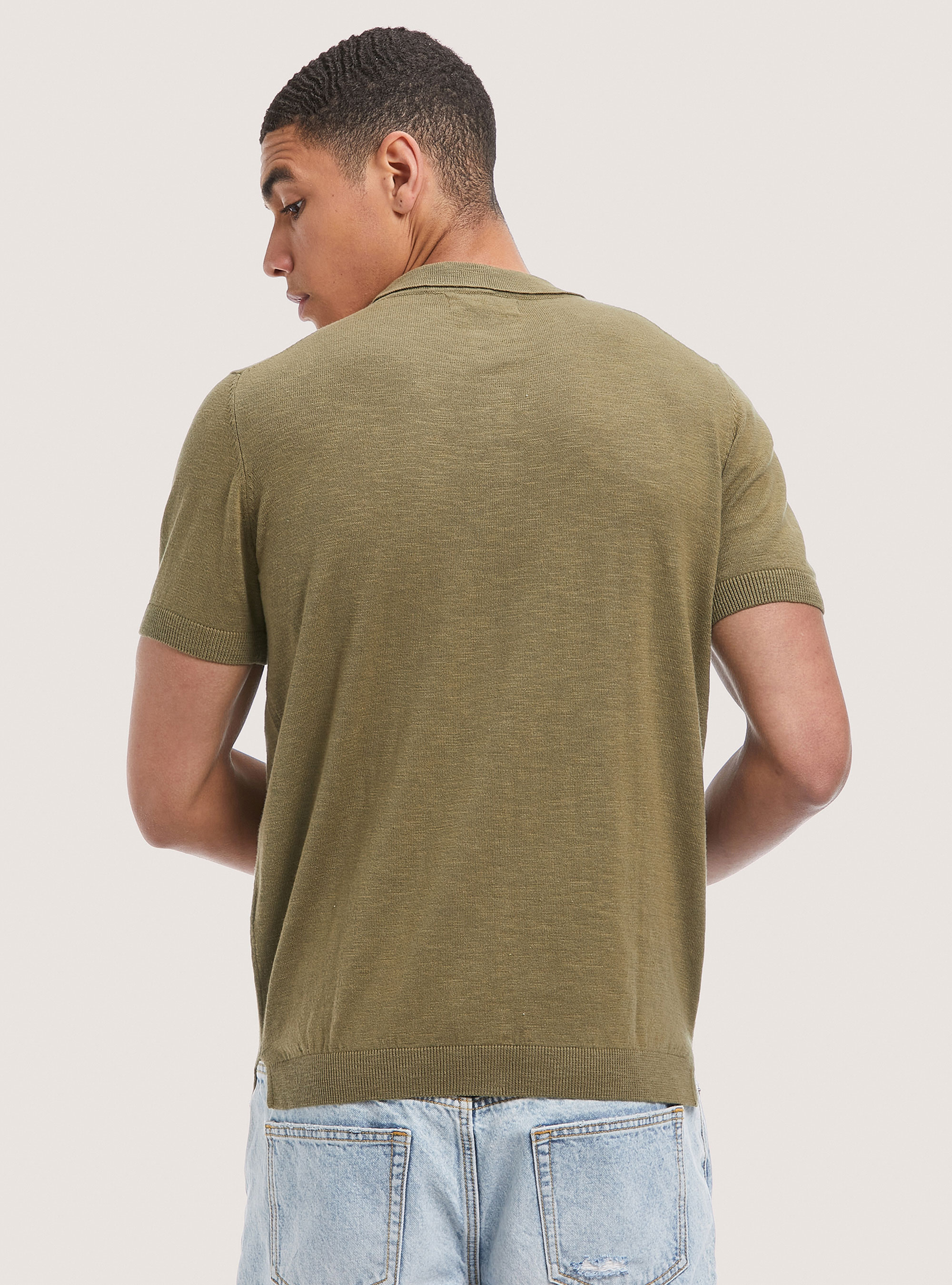 Solid colour polo pullover, C6597 KAKY