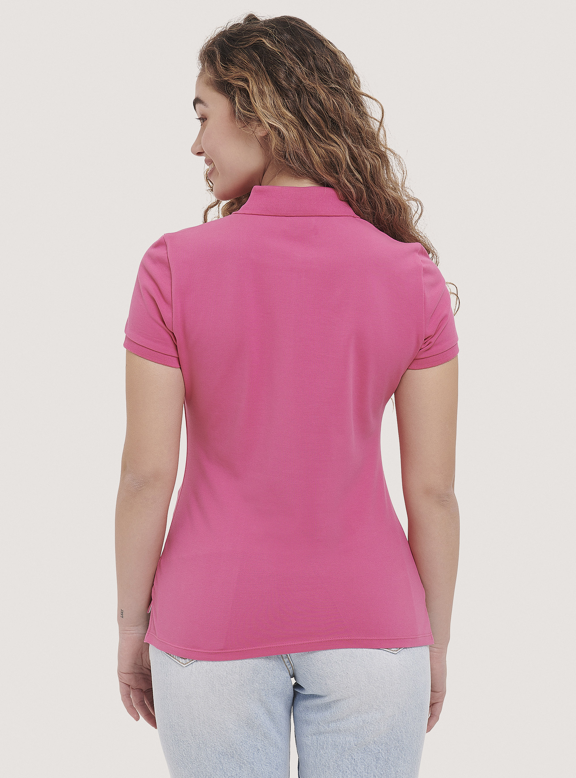 Polo en coton piqu&eacute; avec broderie, C4430 FUXIA