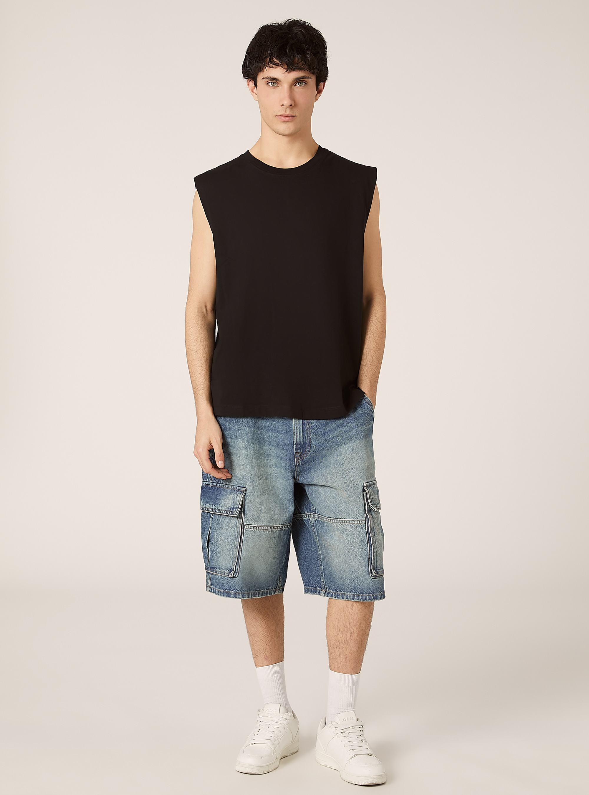 D&eacute;bardeur basique de forme carr&eacute;e, BK1 BLACK