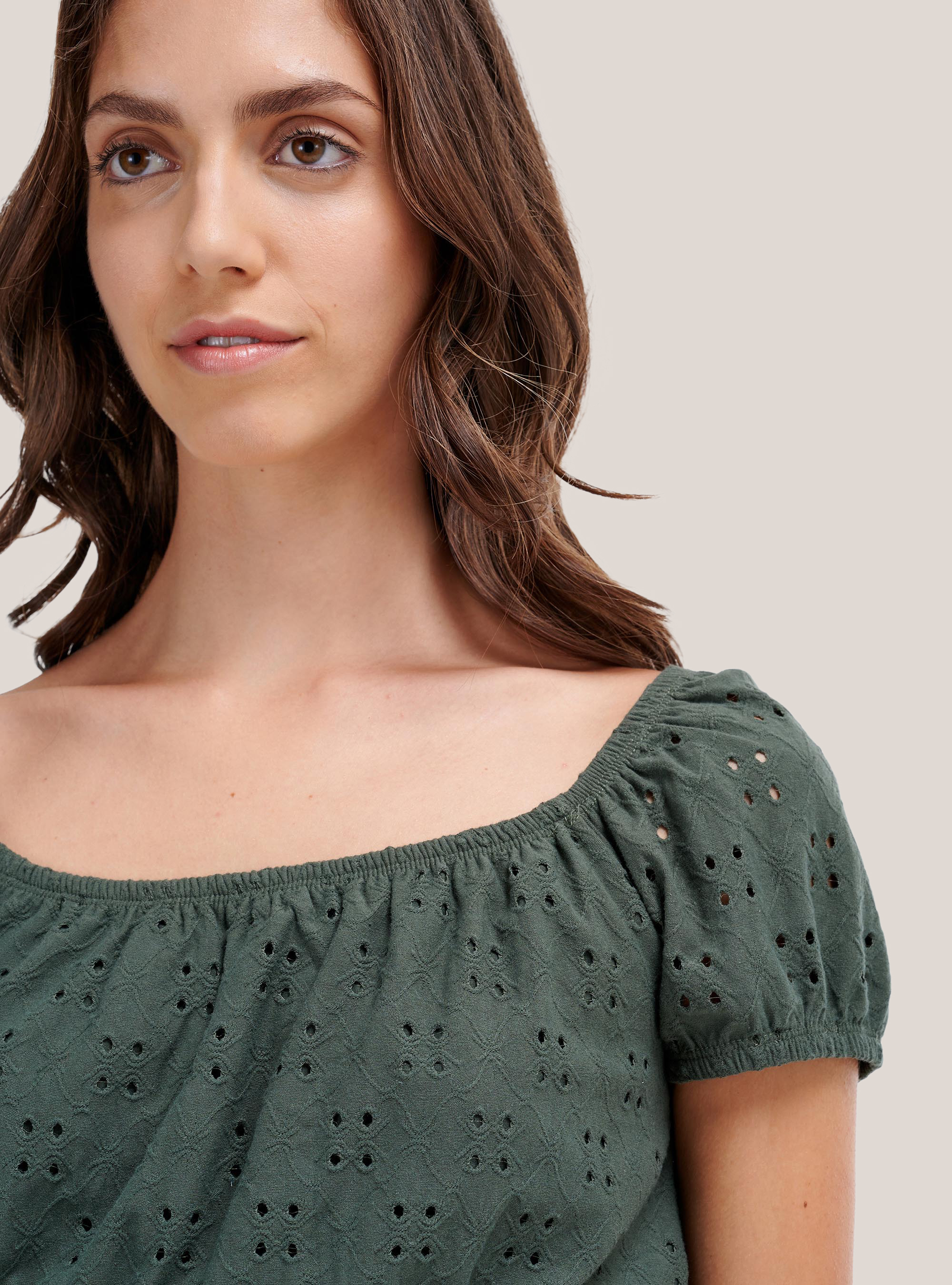 Top in pizzo sangallo con fascia elasticizzata, C5587 KAKY