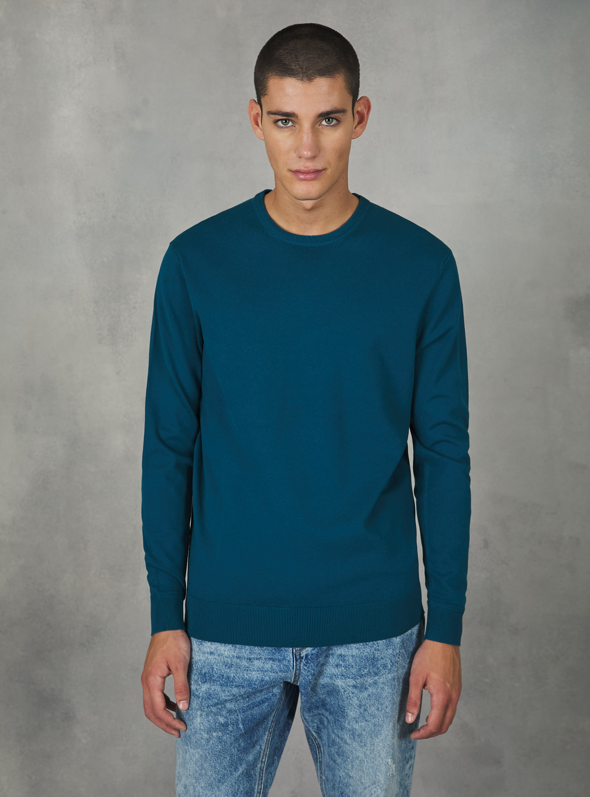 Round-neck pullover made of sustainable viscose Ecovero, OB2 BLUE OIL MED.