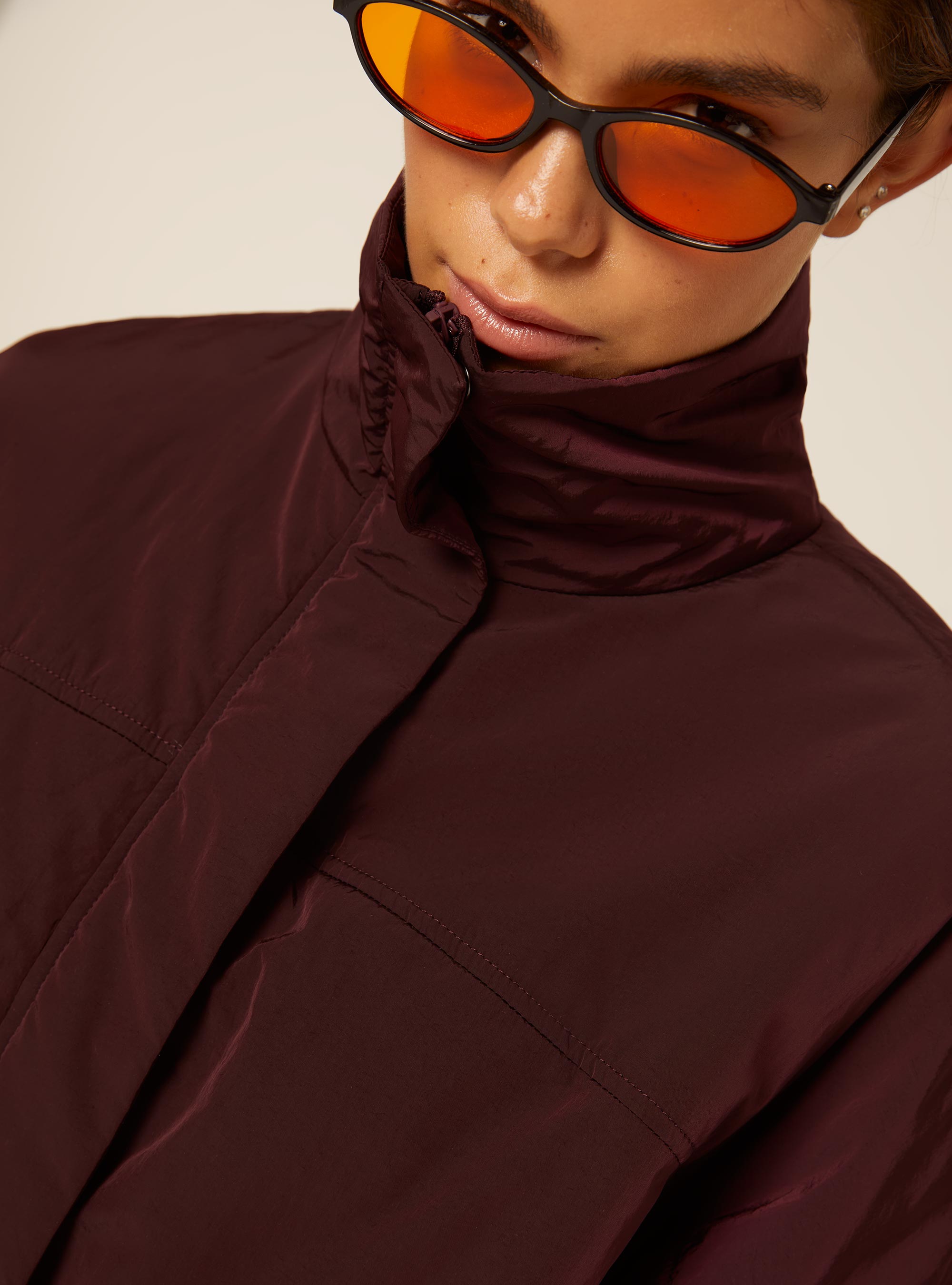 Steppjacke mit stehkragen, BO1 BORDEAUX DARK