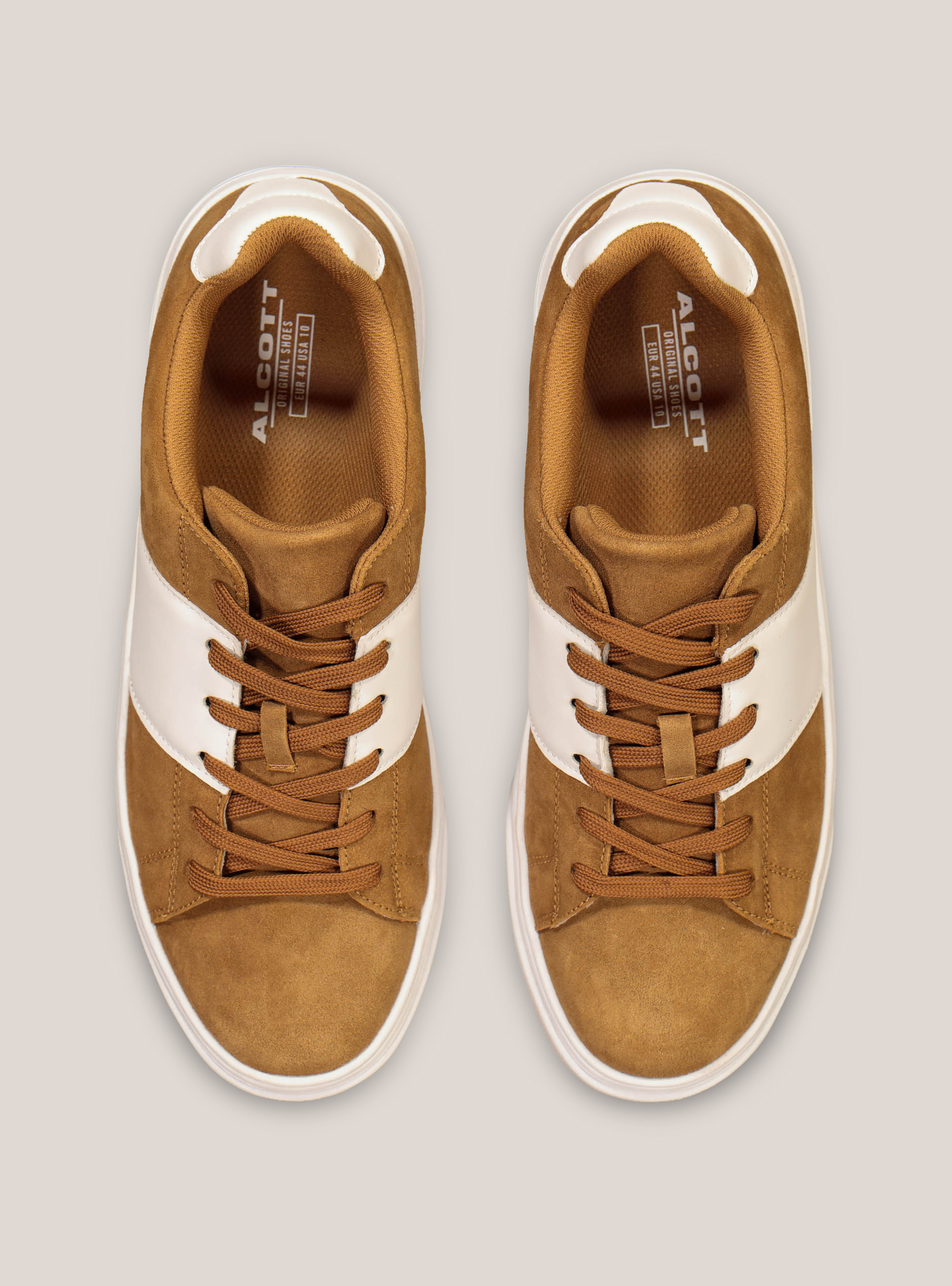 Sneakers in vera pelle scamosciata con bande laterali, C5511 TOBACCO