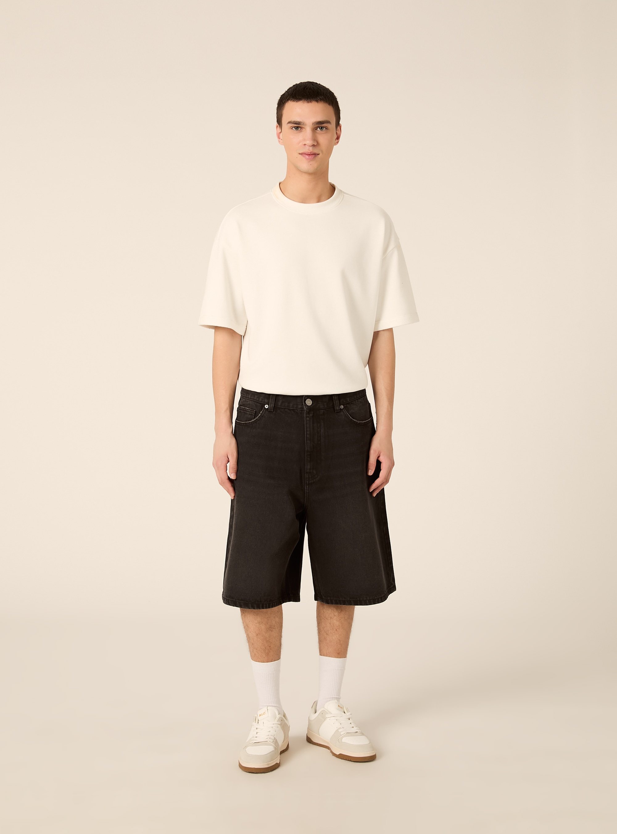 Bermuda jort fit  in denim, D000 BLACK