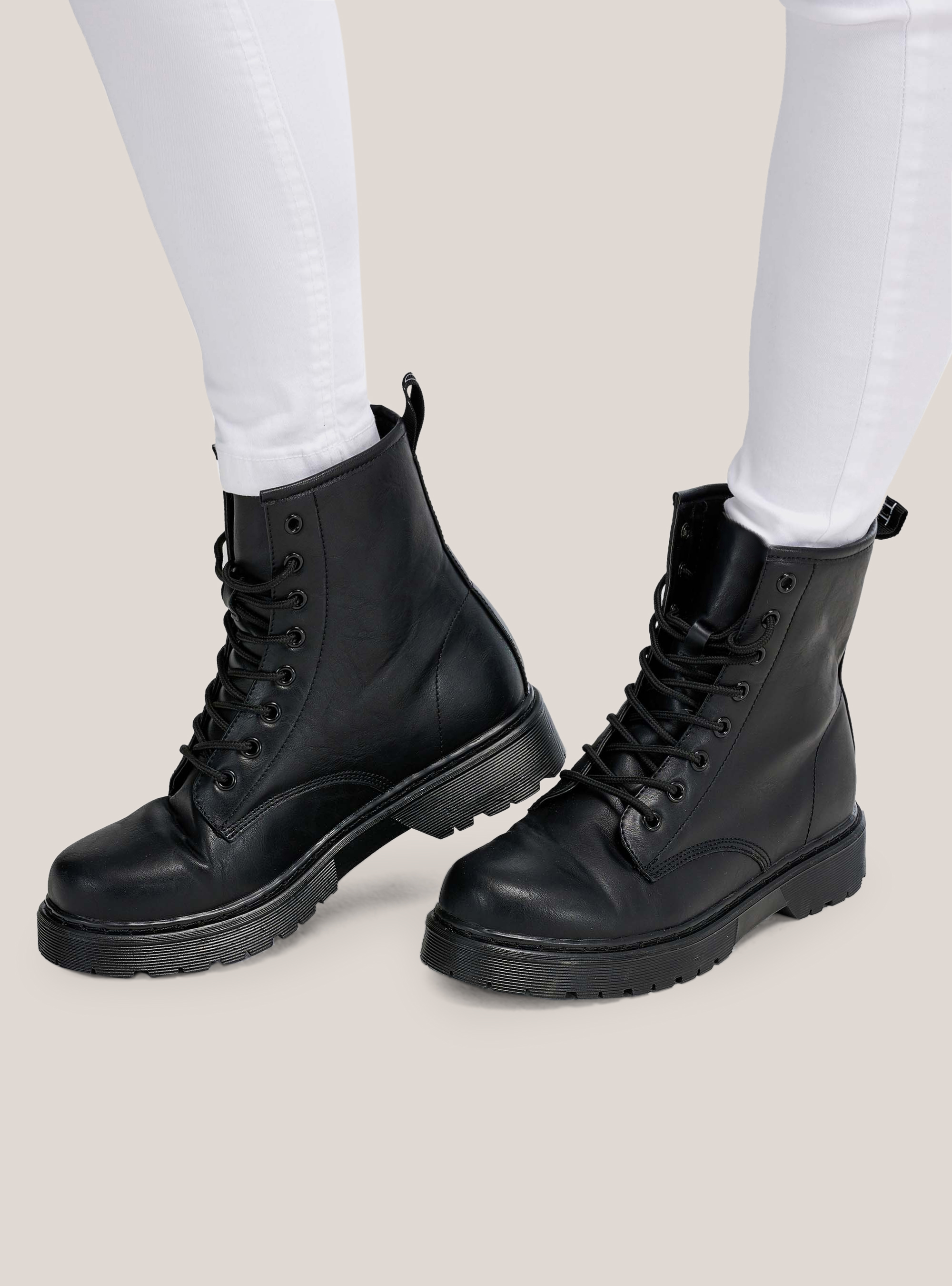 Anfibio effetto pelle tinta unita, NERO