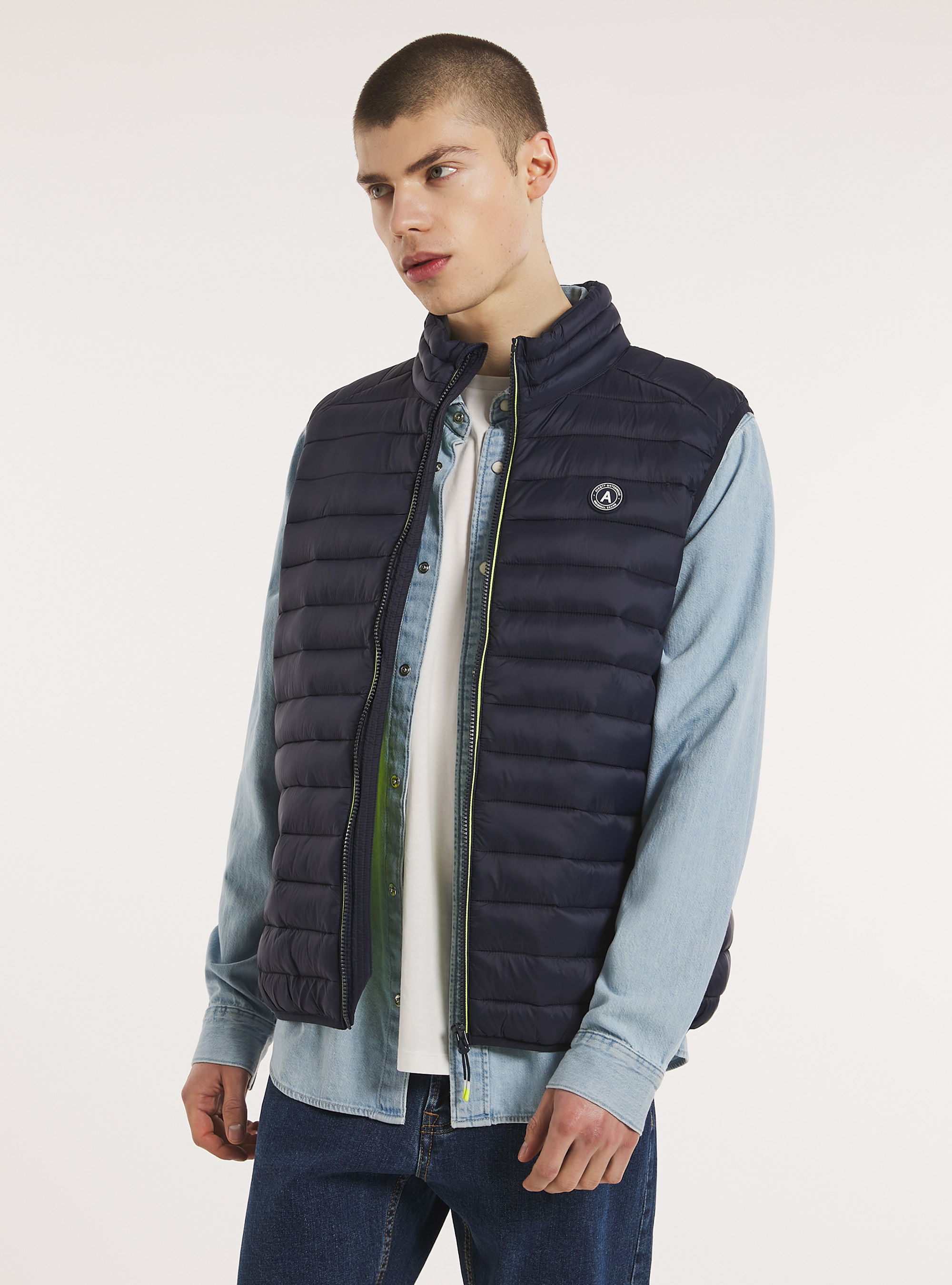 Gepolsterte Hülle mit kontrastierendem Reißverschluss, NA2 NAVY MEDIUM