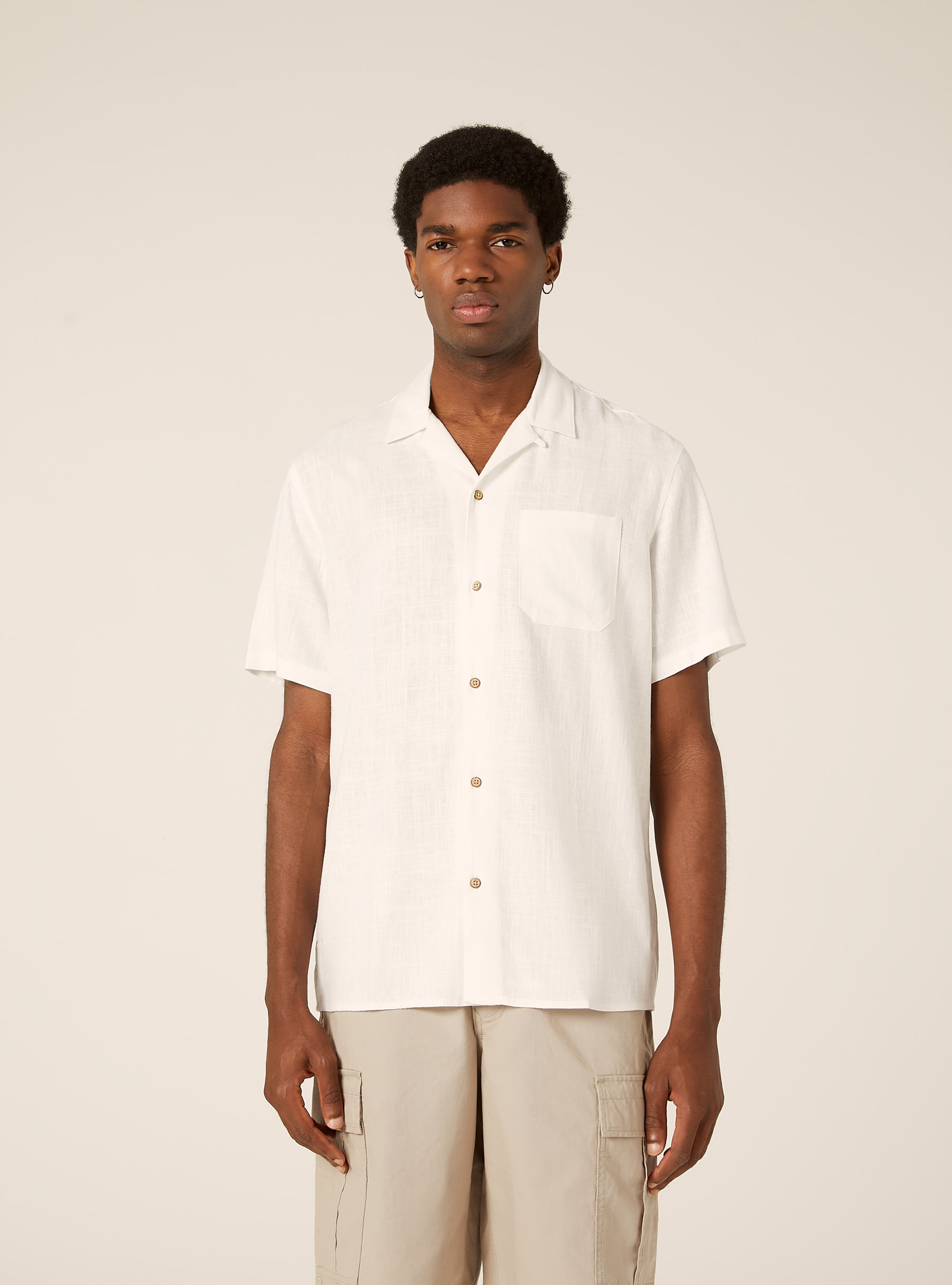 Chemise en m&eacute;lange de lin avec col bowling, WH1 OFF WHITE