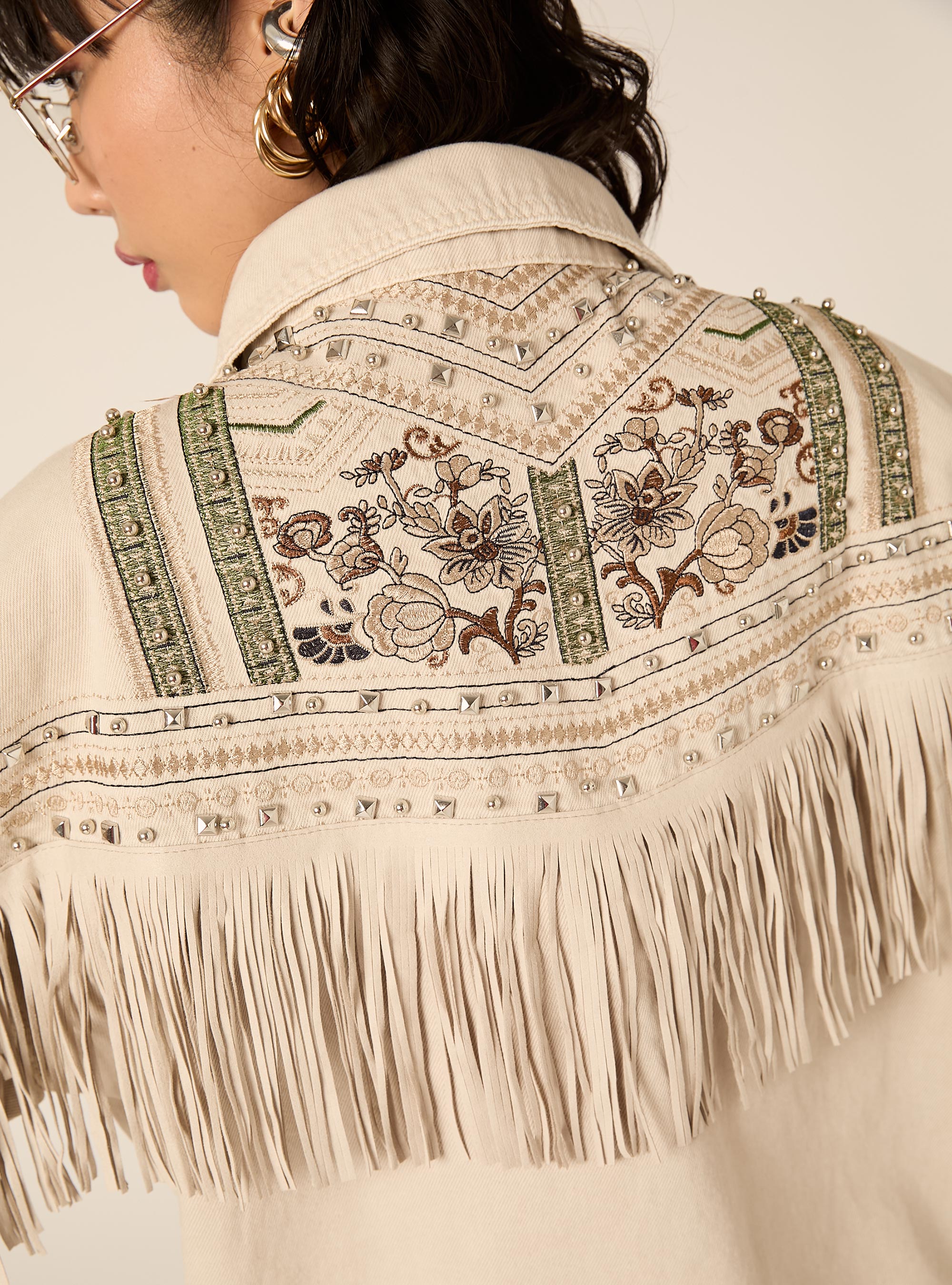 Giubbotto in denim con frange, BG3 BEIGE LIGHT