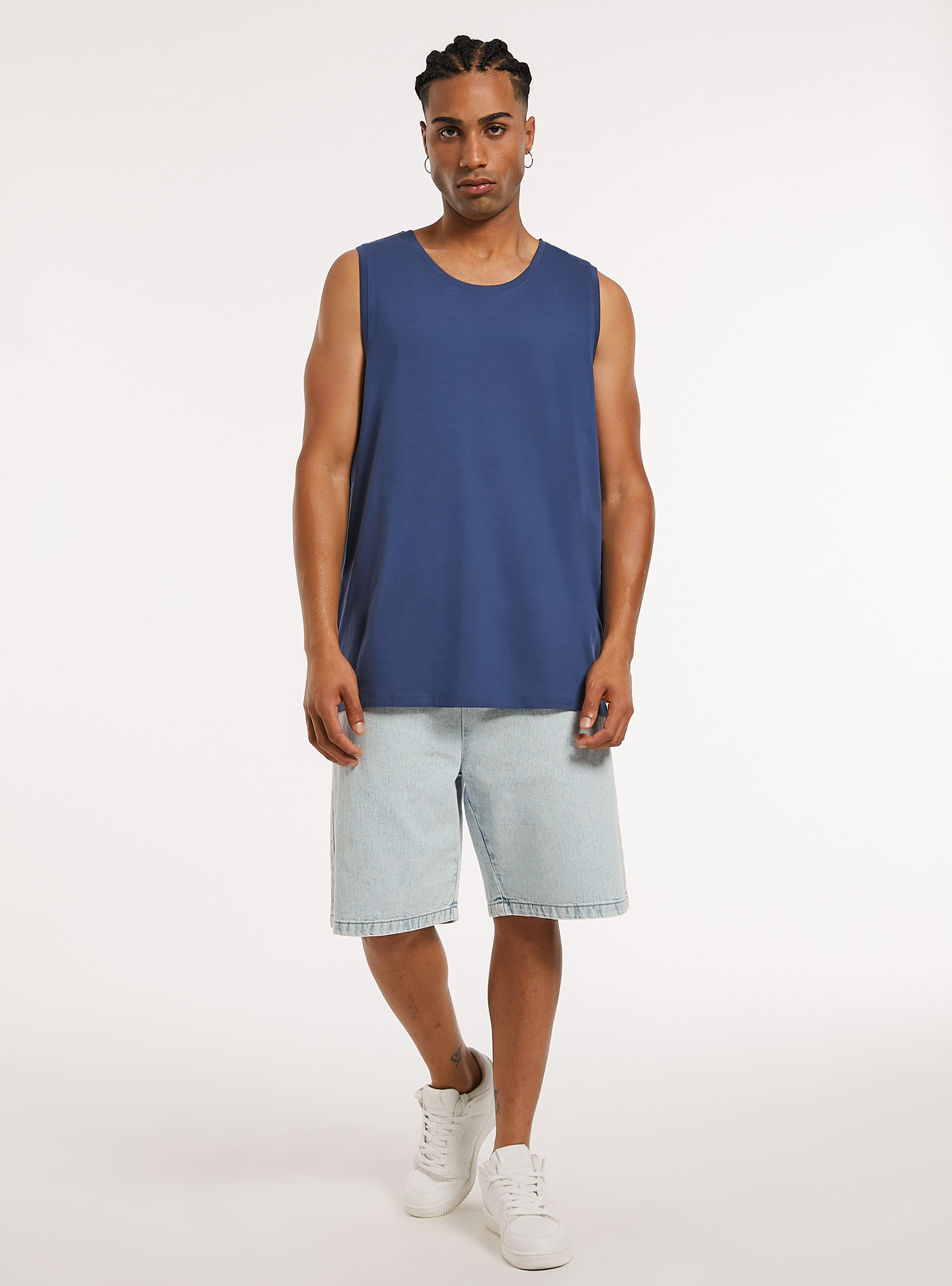 Camiseta de tirantes confort fit de color liso, BL3 BLUE LIGHT