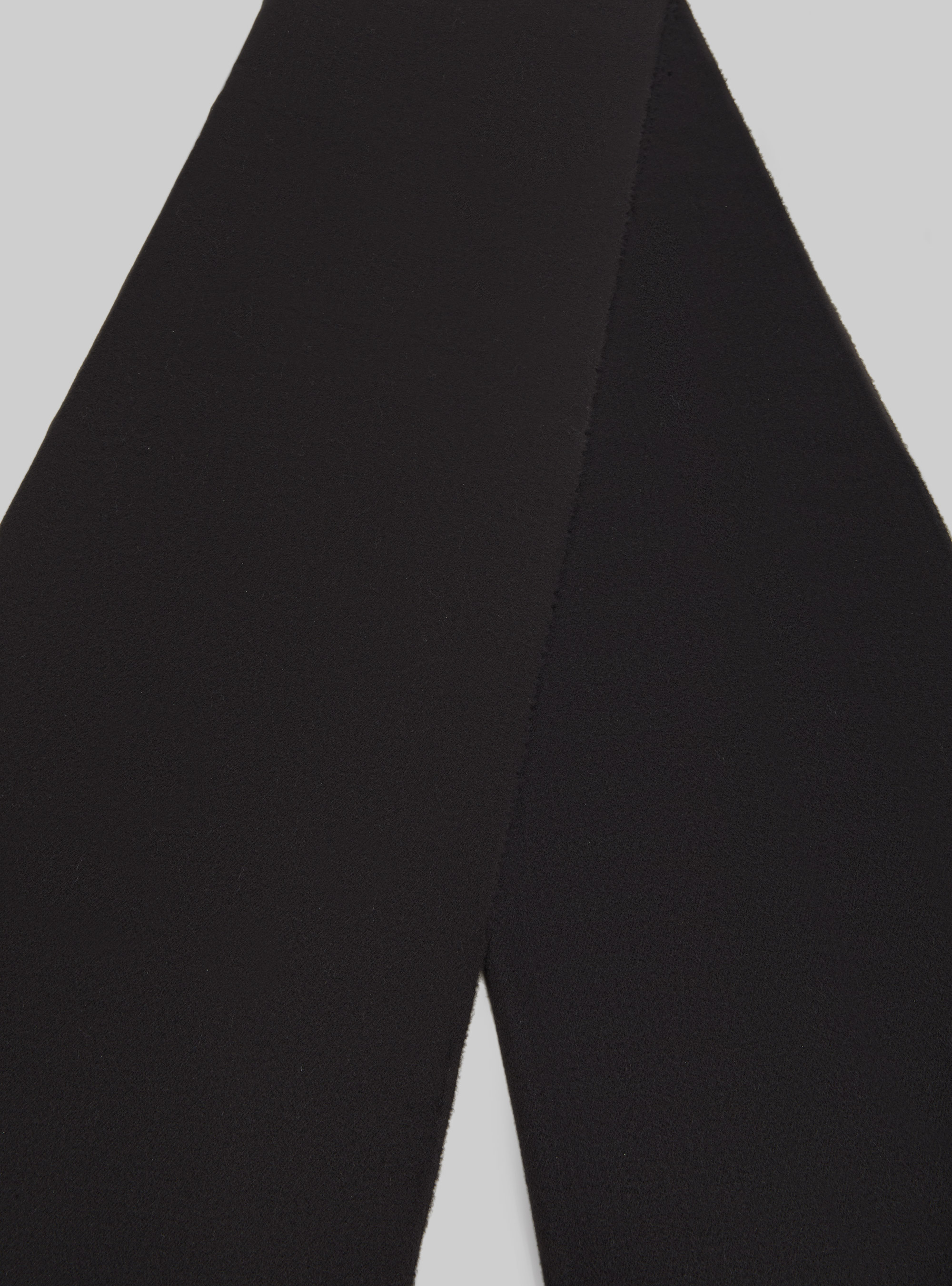 &Eacute;charpe unie avec franges, BK1 BLACK