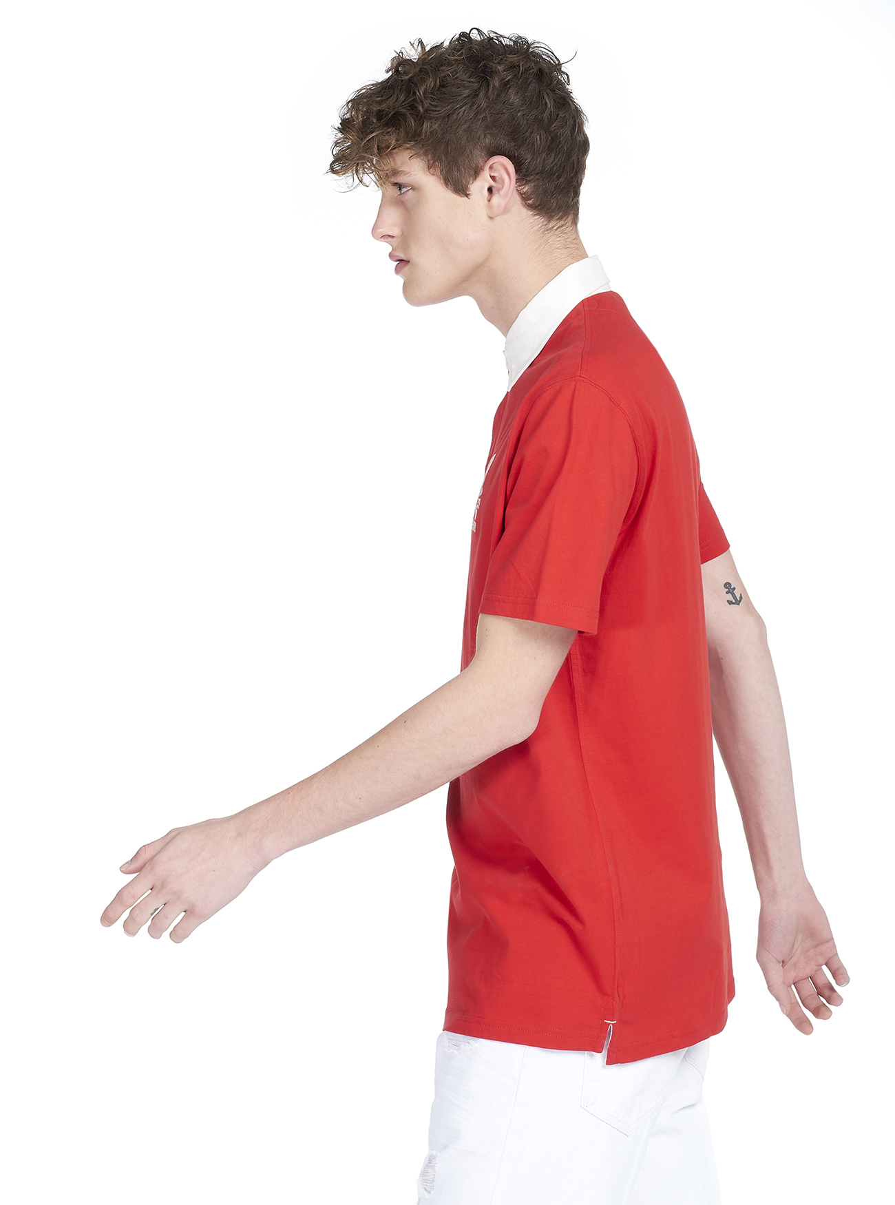 Polo con ricamo e colletto a contrasto, ROSSO