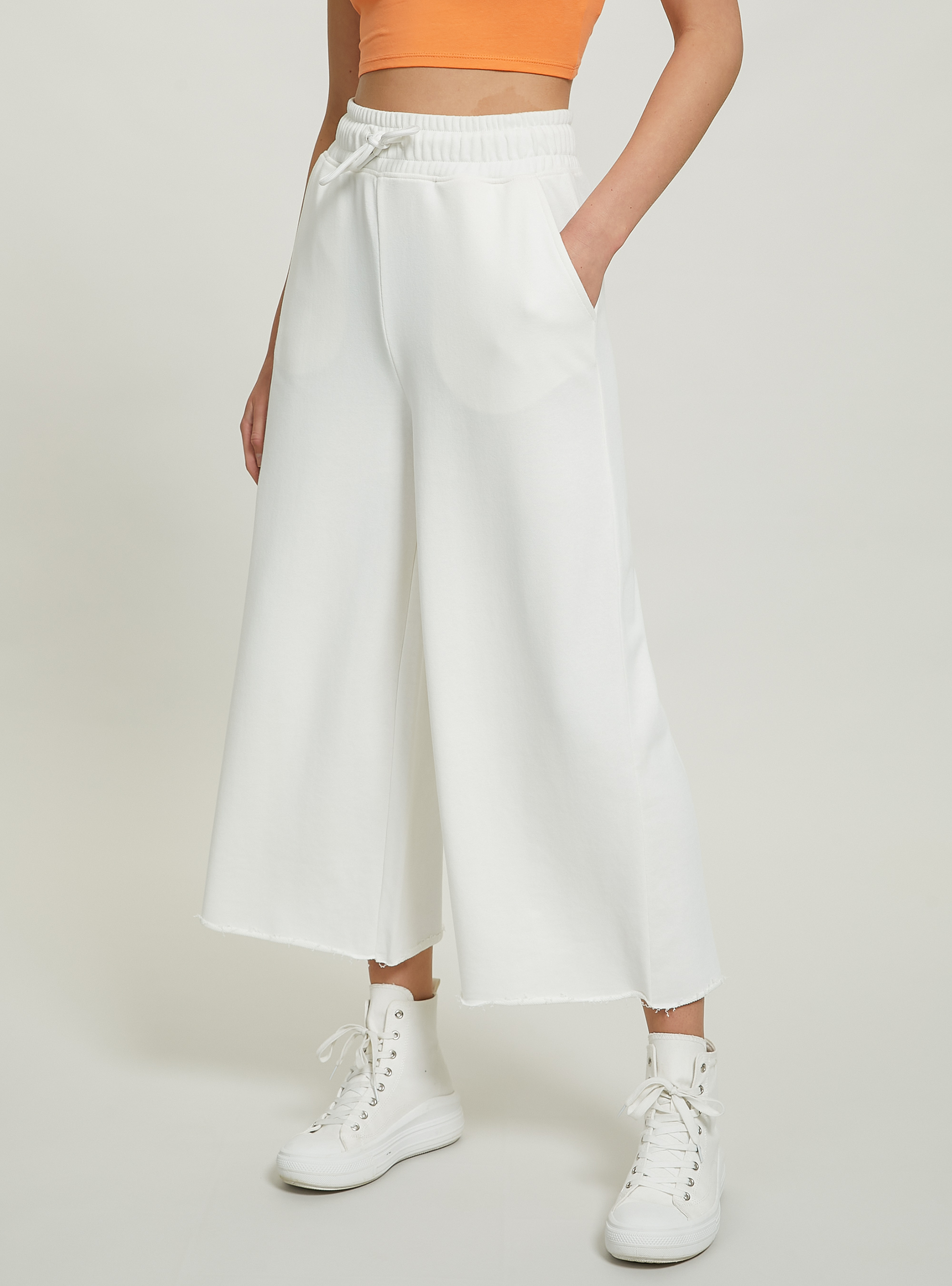 Cropped fleece leggings with elasticated waistband, WH1 OFF WHITE