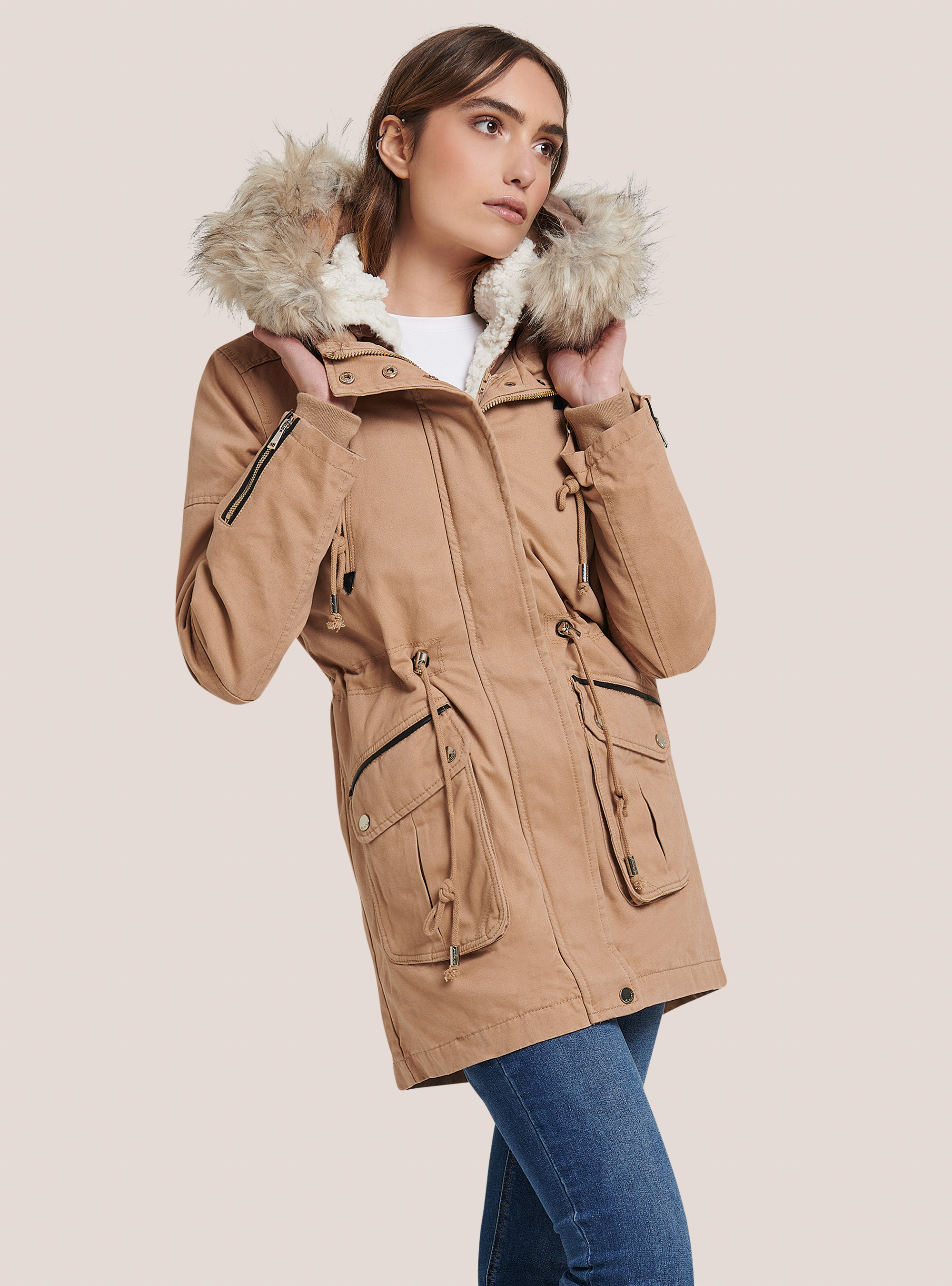 Giubbotto parka con cappuccio e interno agnellato, SABBIA