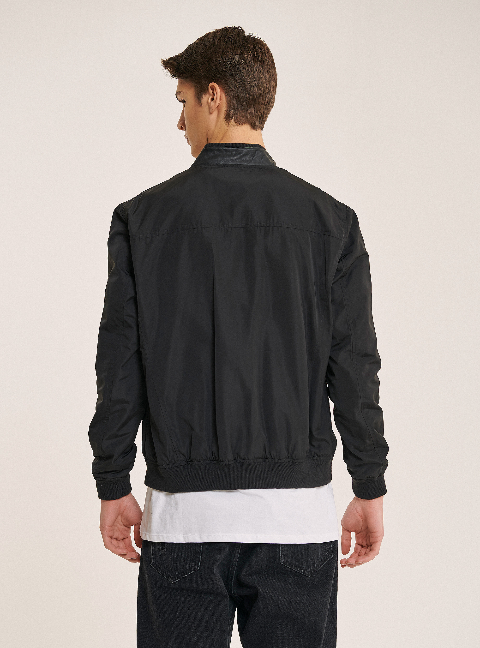 Zipped jacket in solid color, BLACK