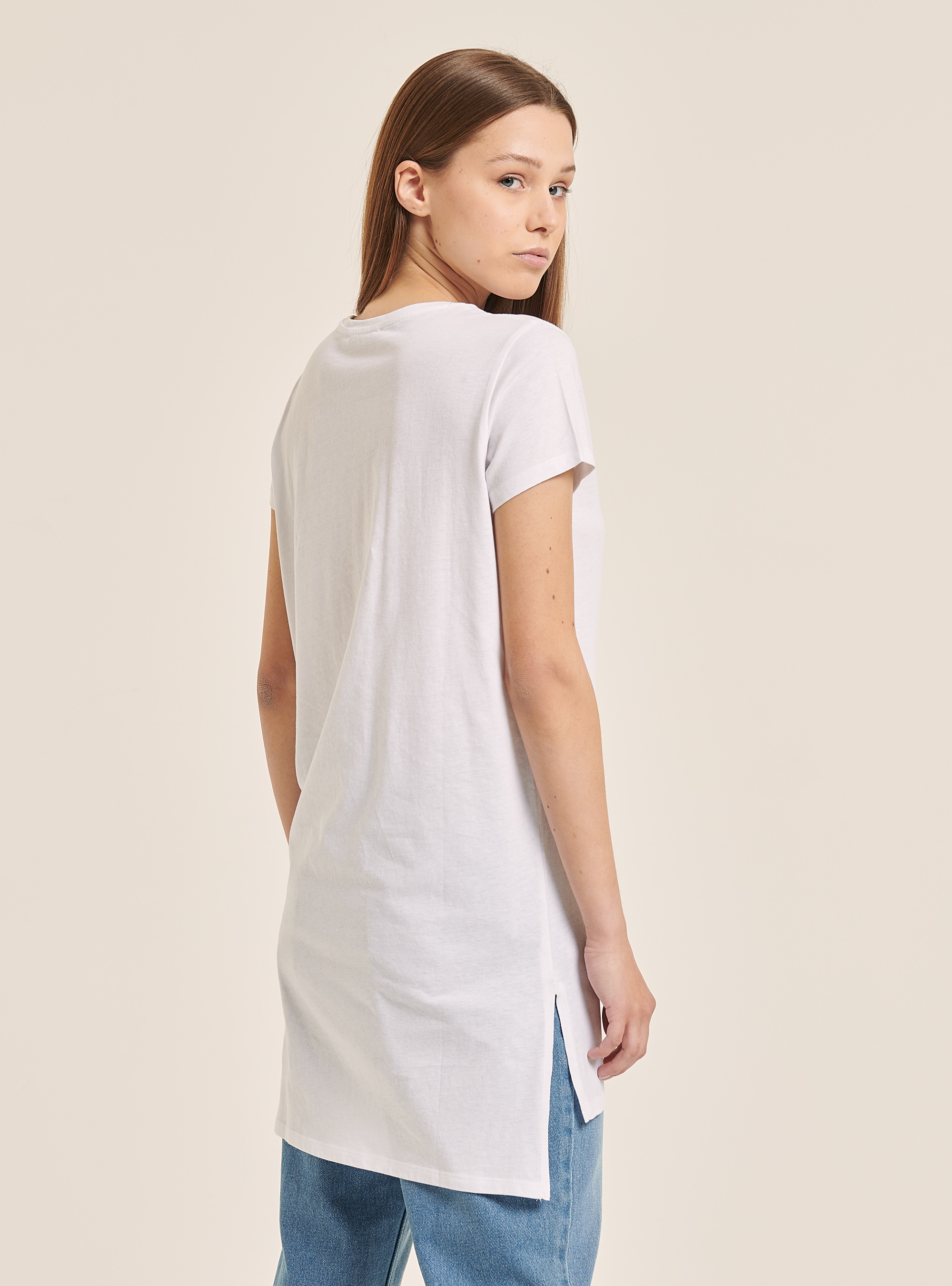 Maglietta long fit con stampa, WHITE